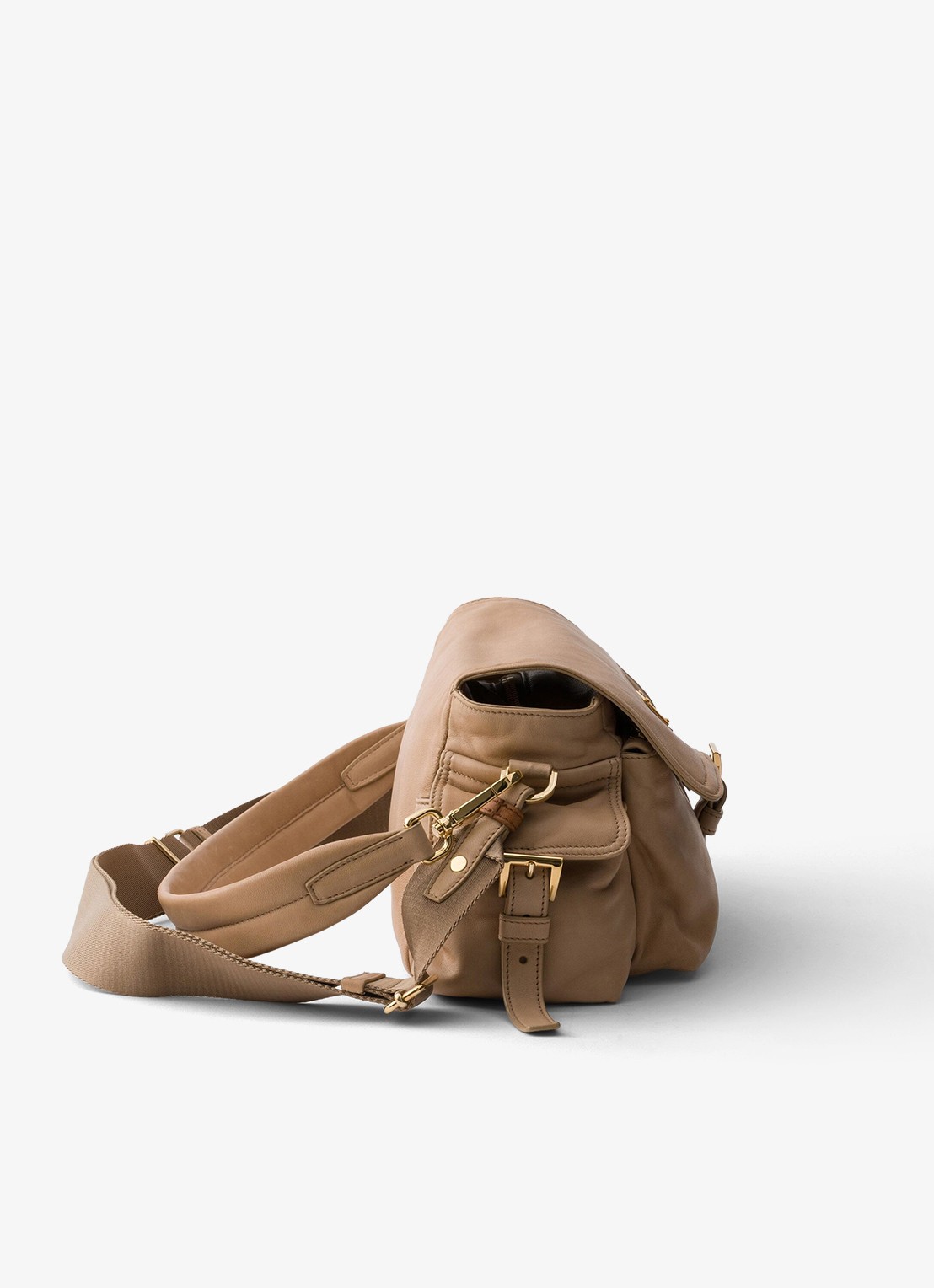 Prada Explore Medium schoudertas van lamsleer - detail beige
