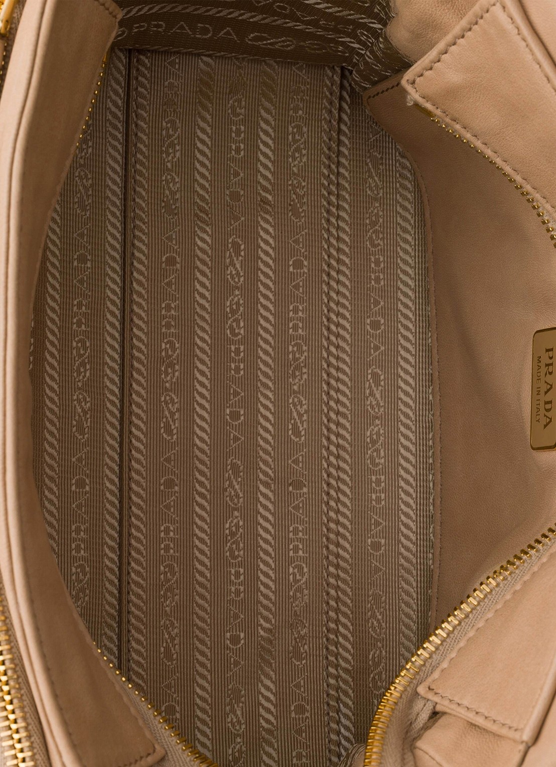 Prada Explore Medium schoudertas van lamsleer - detail 2 beige