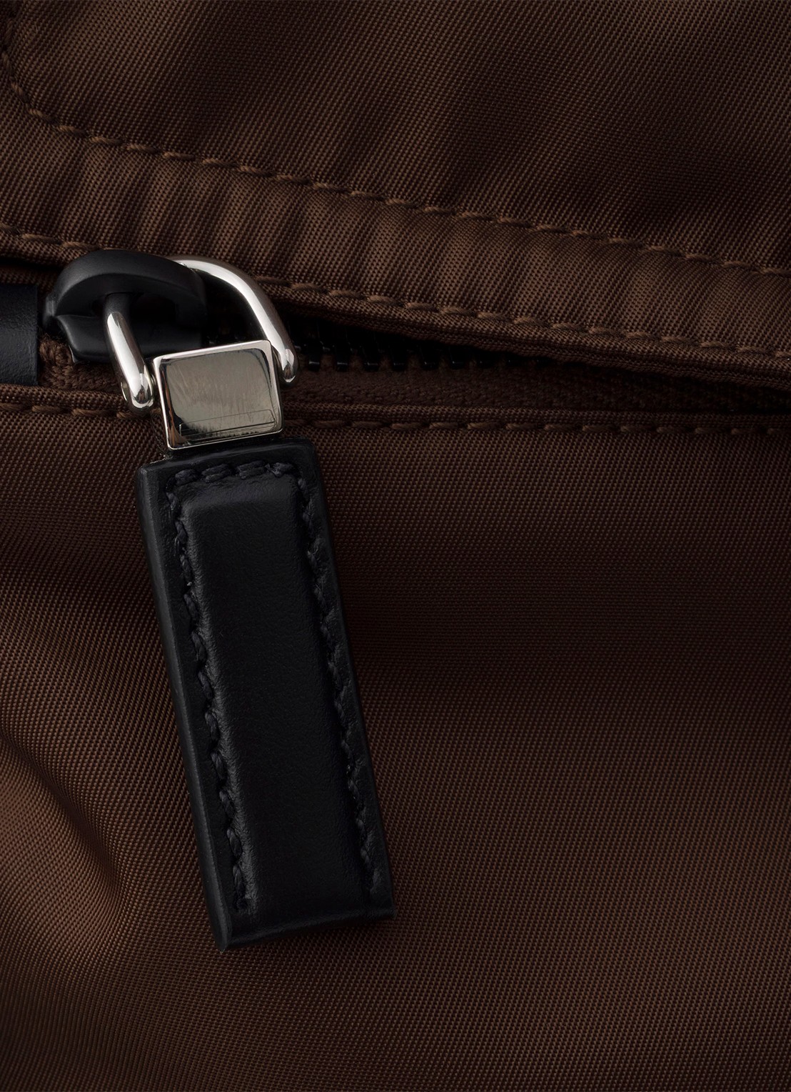 Prada Explore Re-Nylon rugzak met leren details - detail 6 bruin