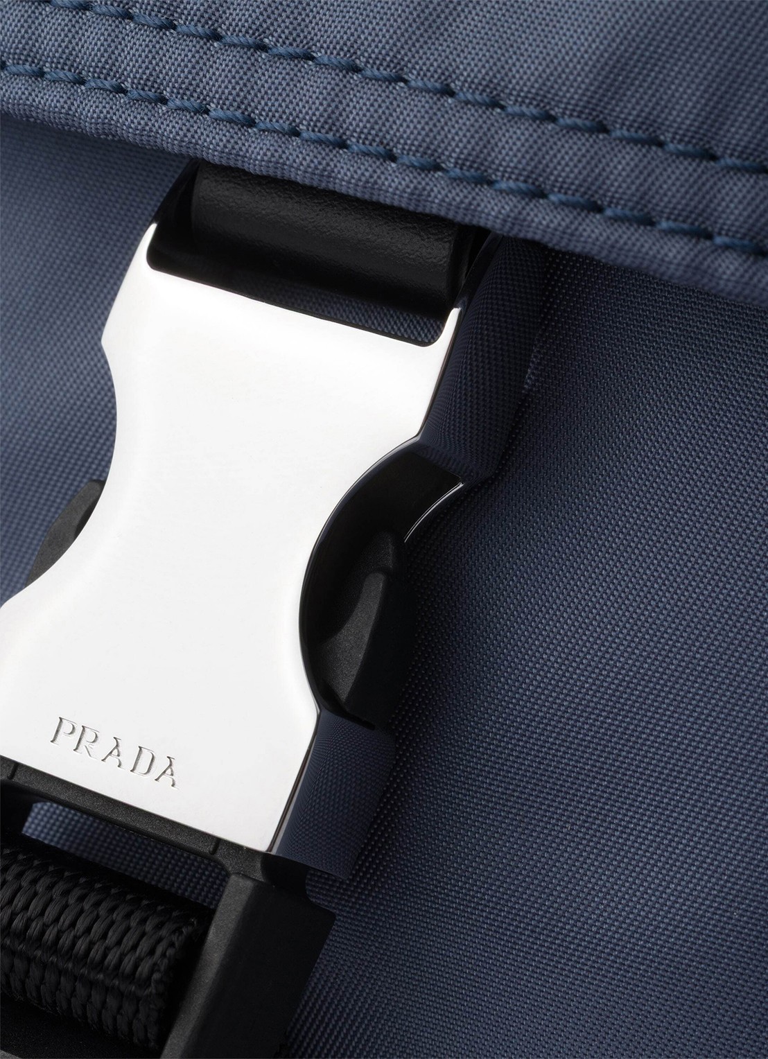 Prada Explore Re-Nylon rugzak met leren details - detail 4 donkerblauw