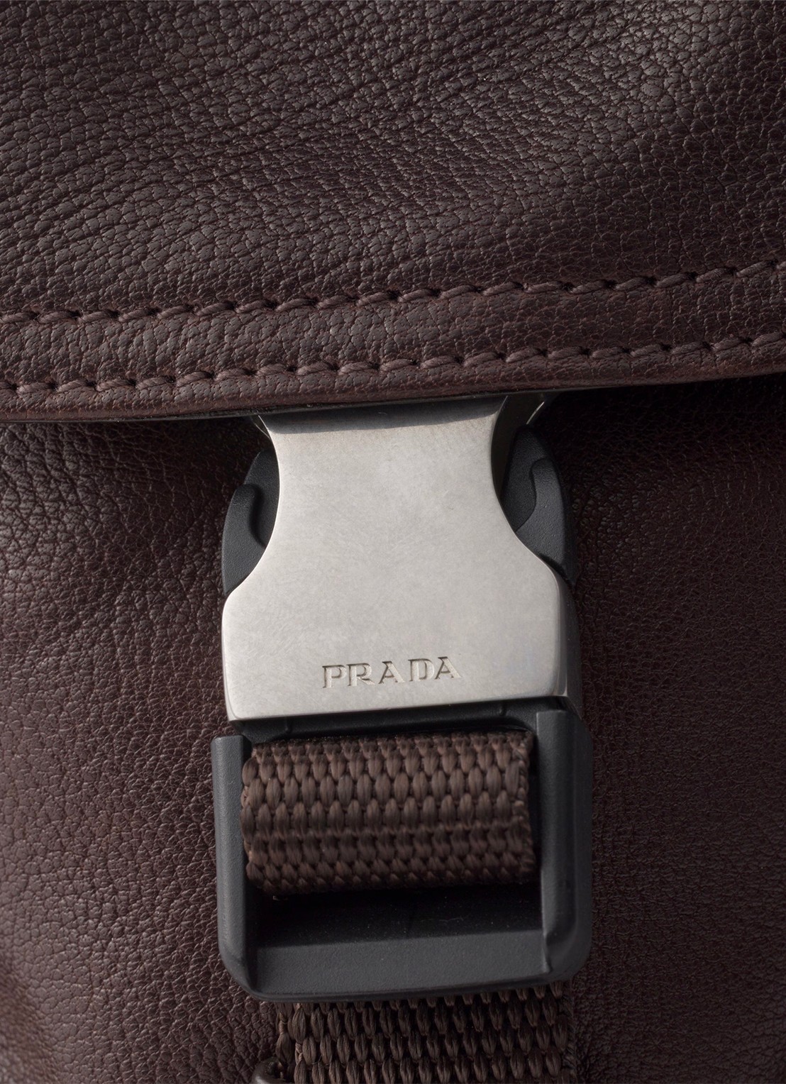 Prada Explore schoudertas van leer - detail 5 bruin
