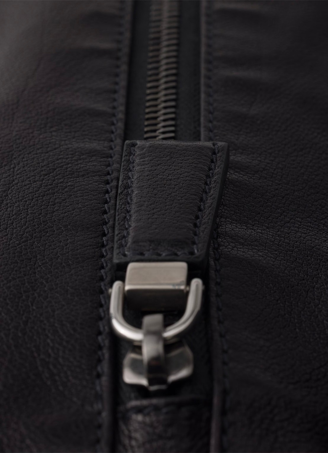 Prada Explore schoudertas van leer - detail 2 zwart