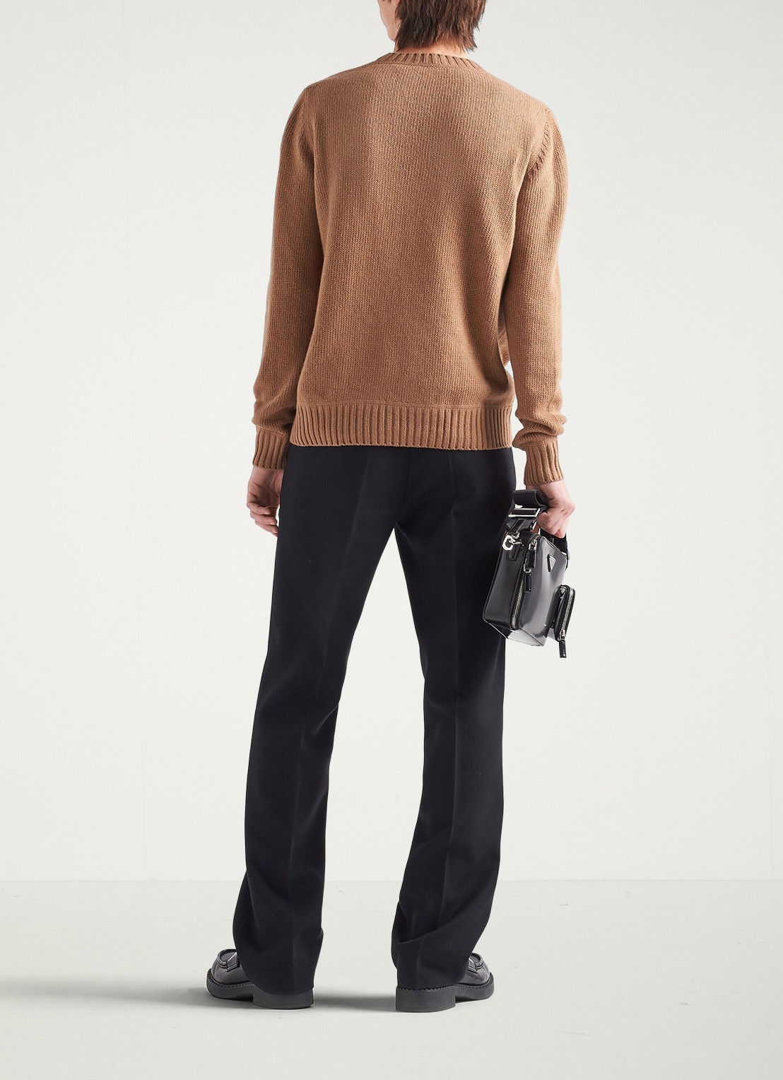 Prada Fijngebreide pullover in kasjmierblend met ingebreid logo - achterkant camel