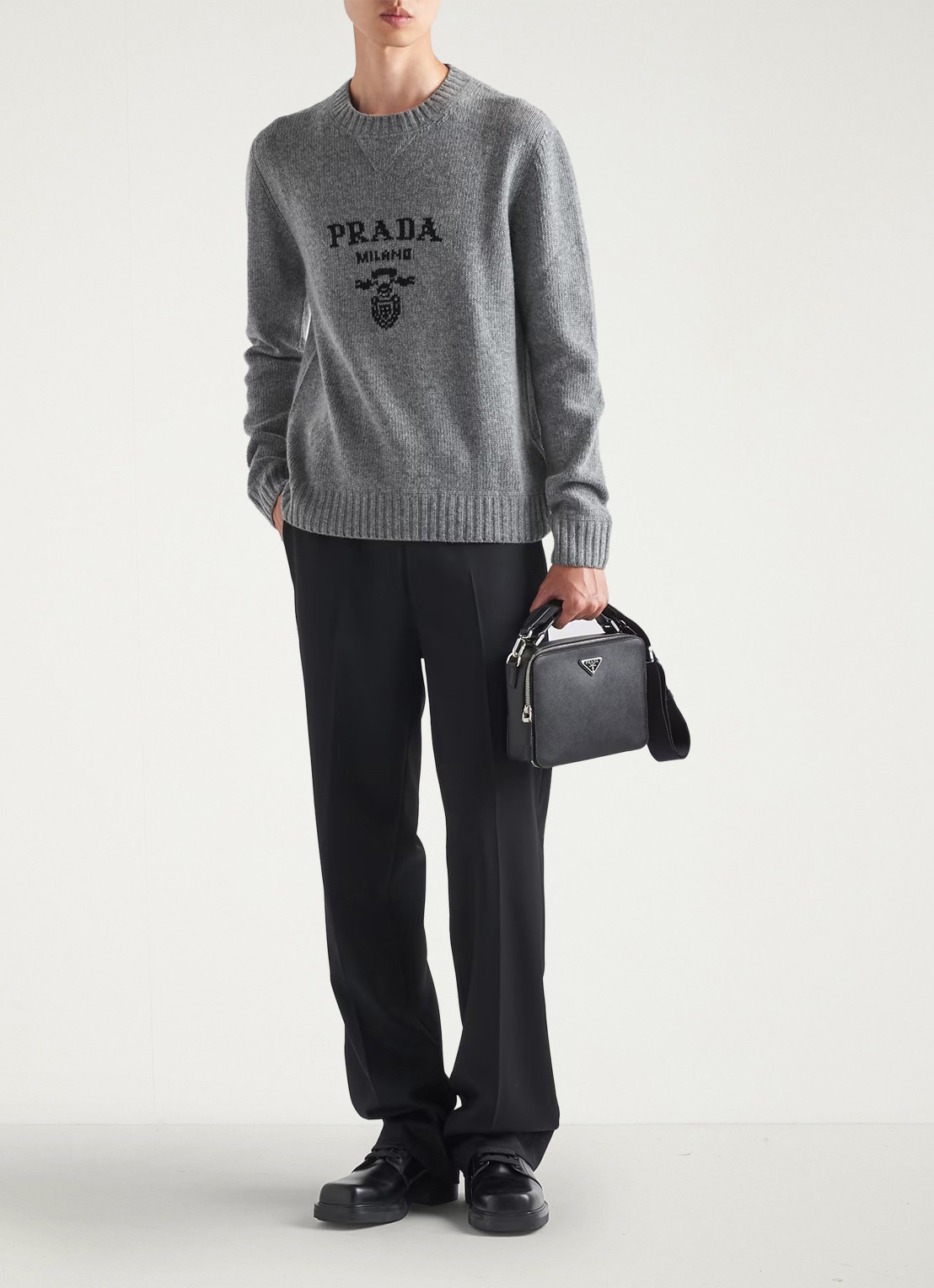 Prada Fijngebreide pullover in kasjmierblend met ingebreid logo - voorkant 3 grijsmele