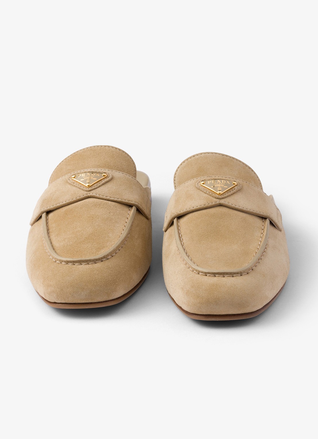 Prada Loafer van kalfssuède - detail 5 beige