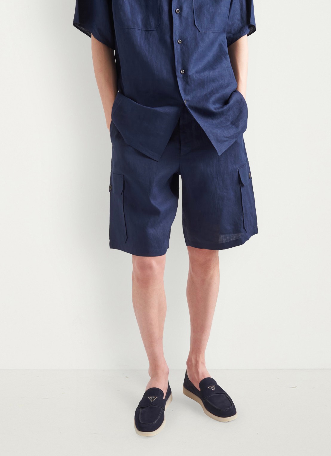 Prada Loafer van kalfssuède - voorkant 3 donkerblauw