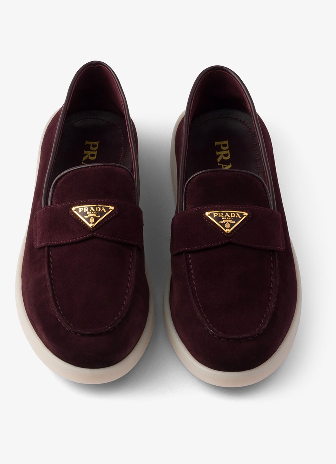 Prada Loafer van suède met logo - detail 3 bordeauxrood