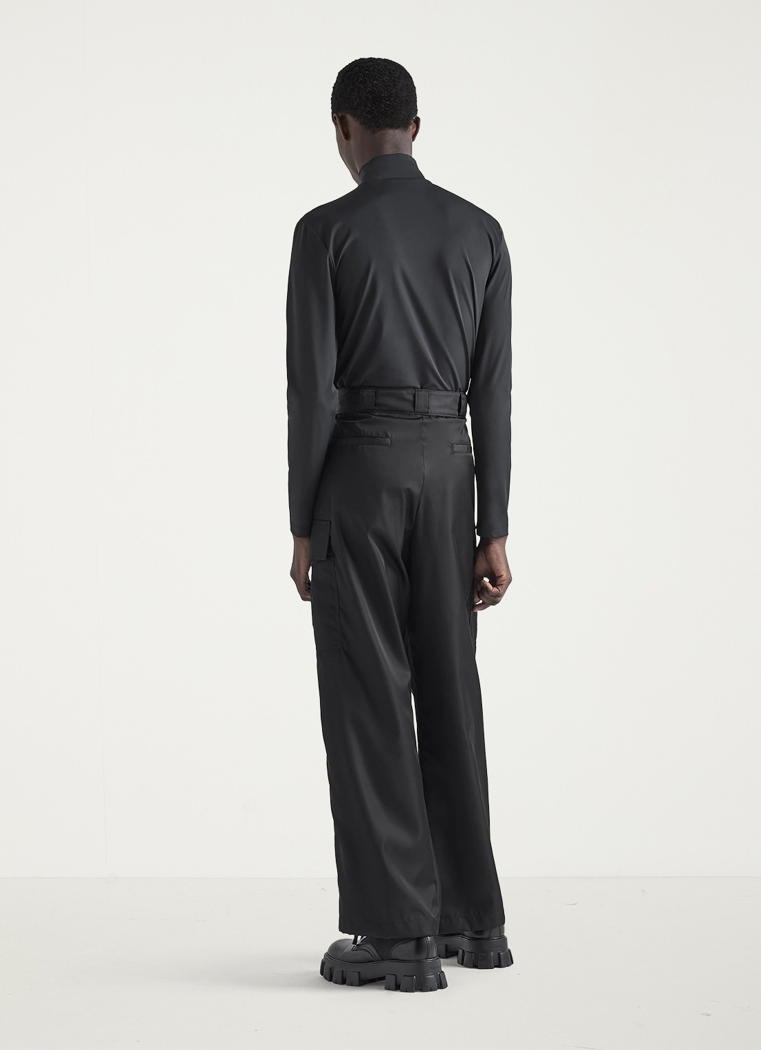 Prada Longsleeve met col en logo - detail 4 zwart