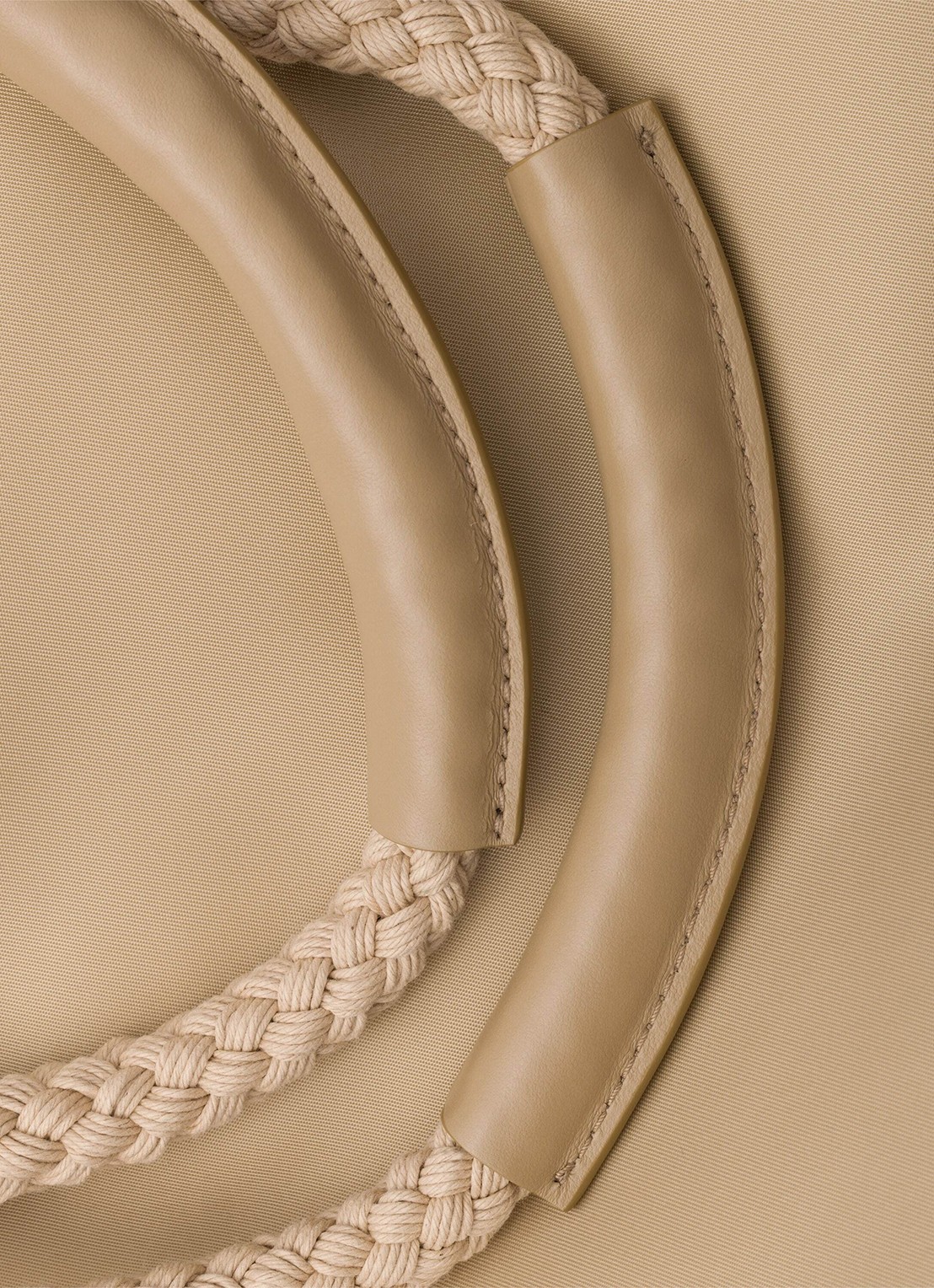 Prada Mariner Re-Nylon Large schoudertas met logo - detail 6 beige