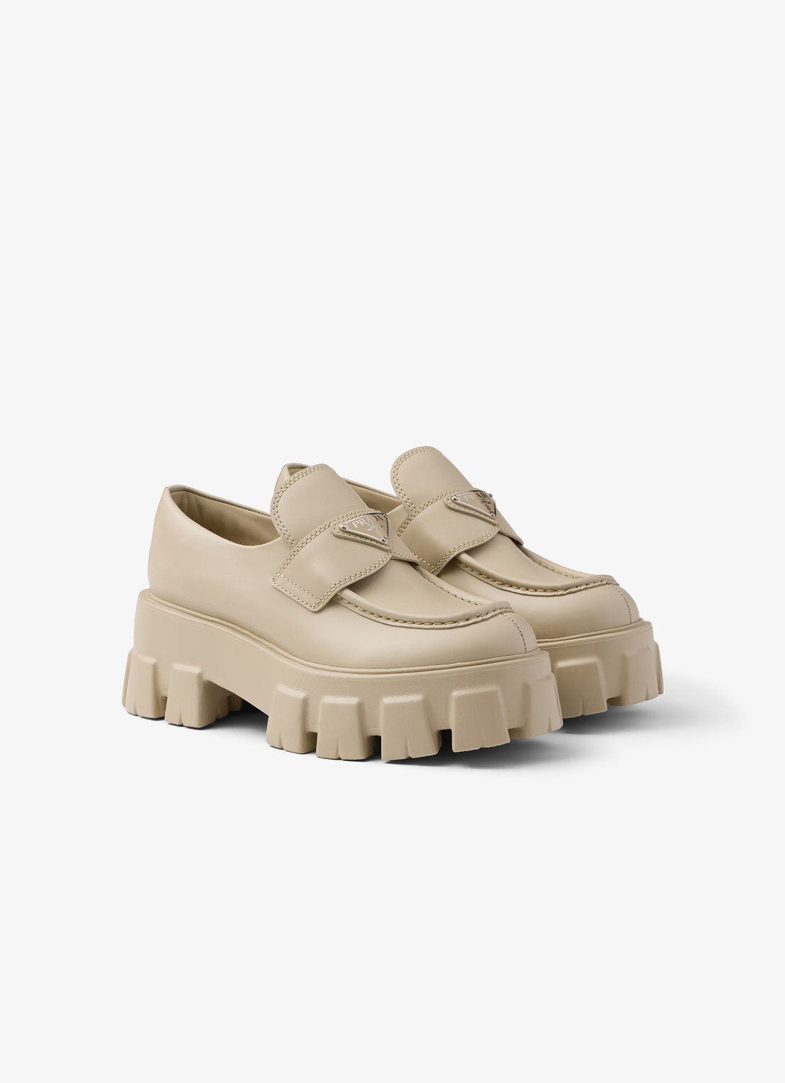 Prada Monolith loafer van leer met plateauzool - voorkant beige