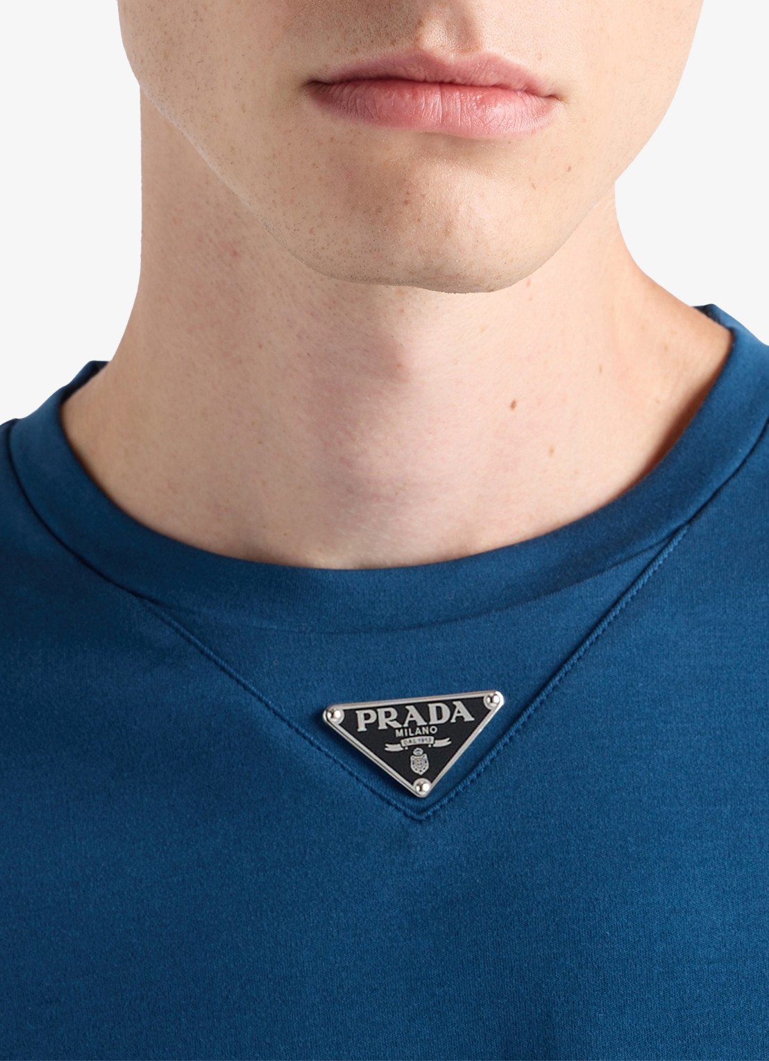 Prada Oversized T-shirt met logo - detail 5 blauw