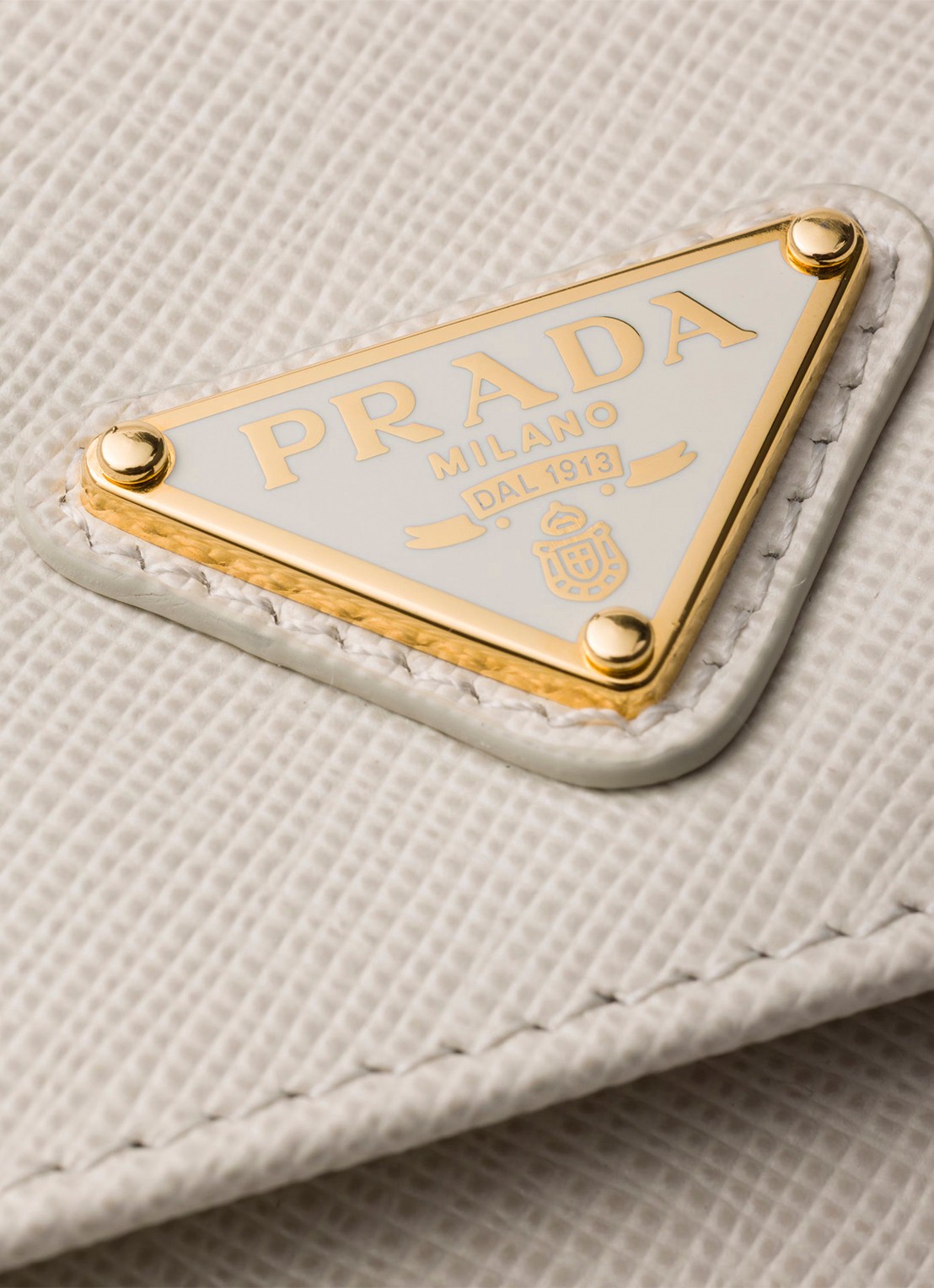 Prada Portemonnee van kalfsleer met afneembare schouderriem - detail 5 gebroken wit