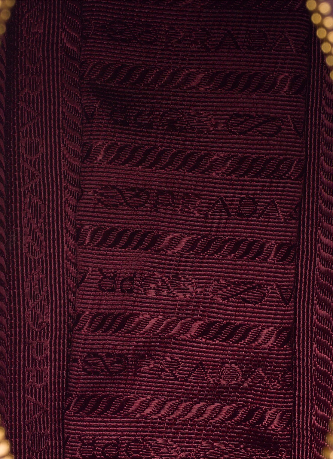 Prada Prada Re-Edition 2005 Re-Nylon crossbodytas met leren details - detail 4 bordeauxrood