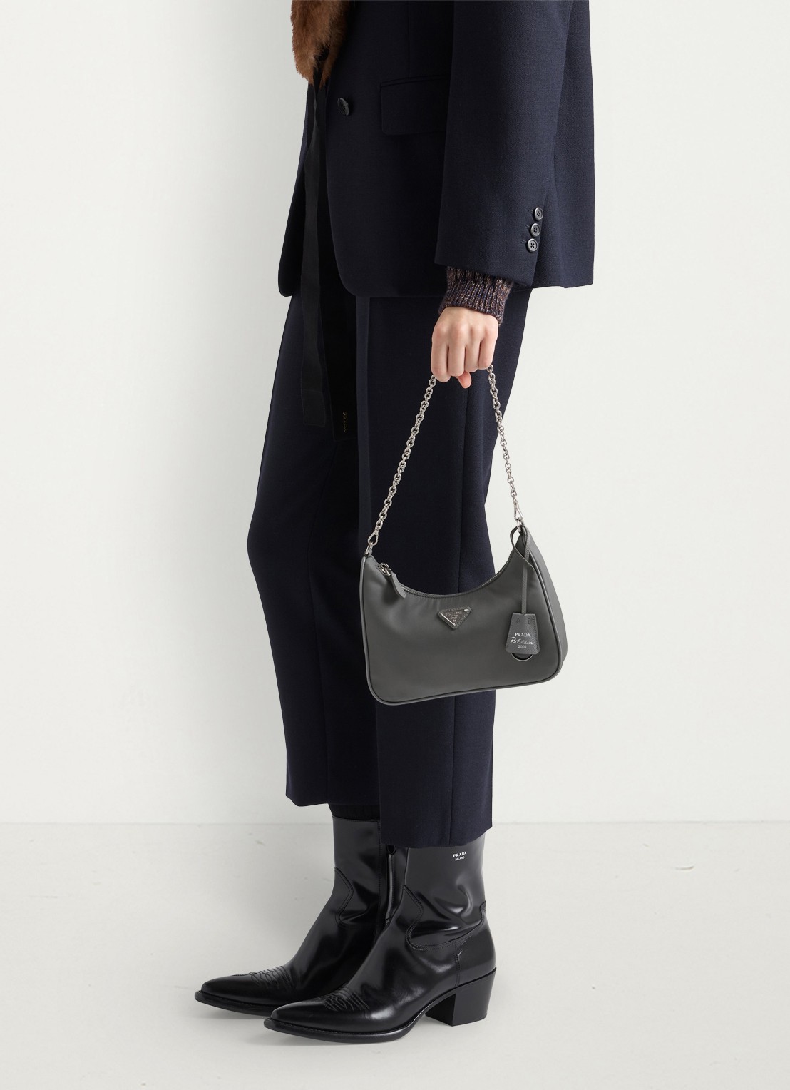 Prada Prada Re-Edition 2005 Re-Nylon crossbodytas met leren details - detail 3 grijs