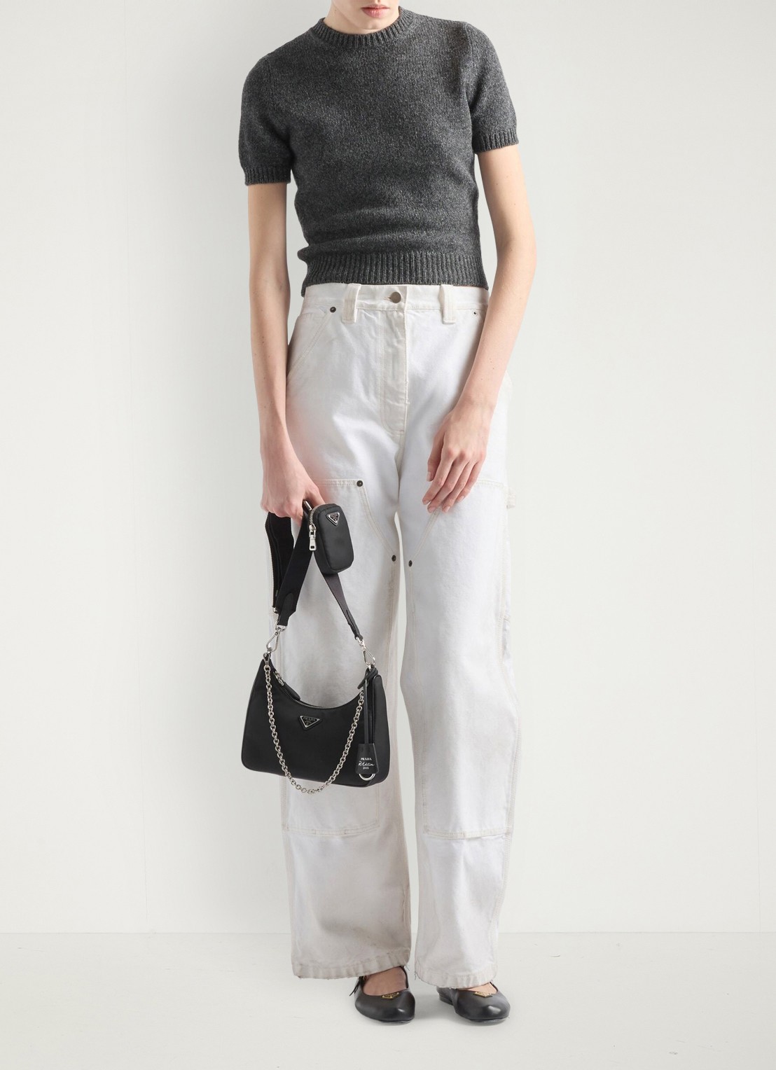 Prada Prada Re-Edition 2005 Re-Nylon crossbodytas met leren details - detail 4 zwart