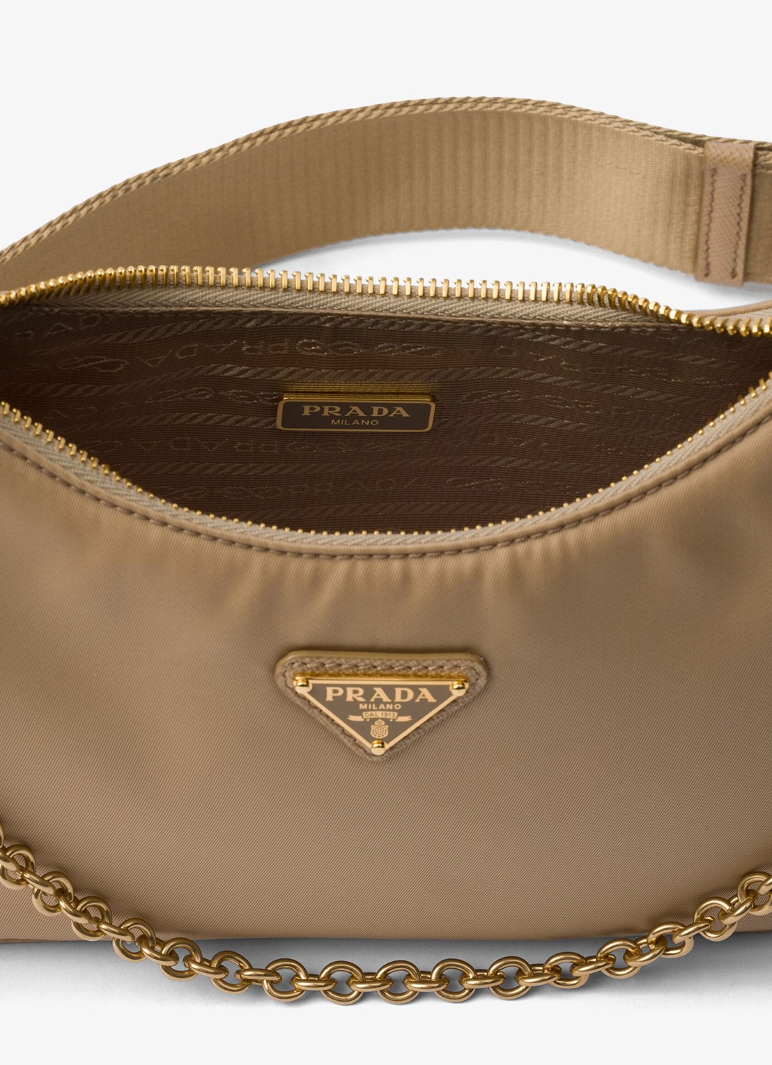Prada Prada Re-Edition 2005 Re-Nylon crossbodytas met leren details - detail camel