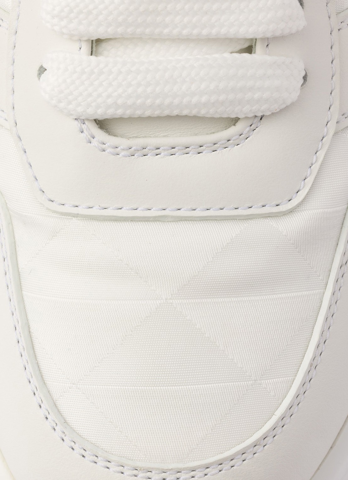 Prada Prax 01 Re-Nylon sneaker met leren details - detail 7 wit