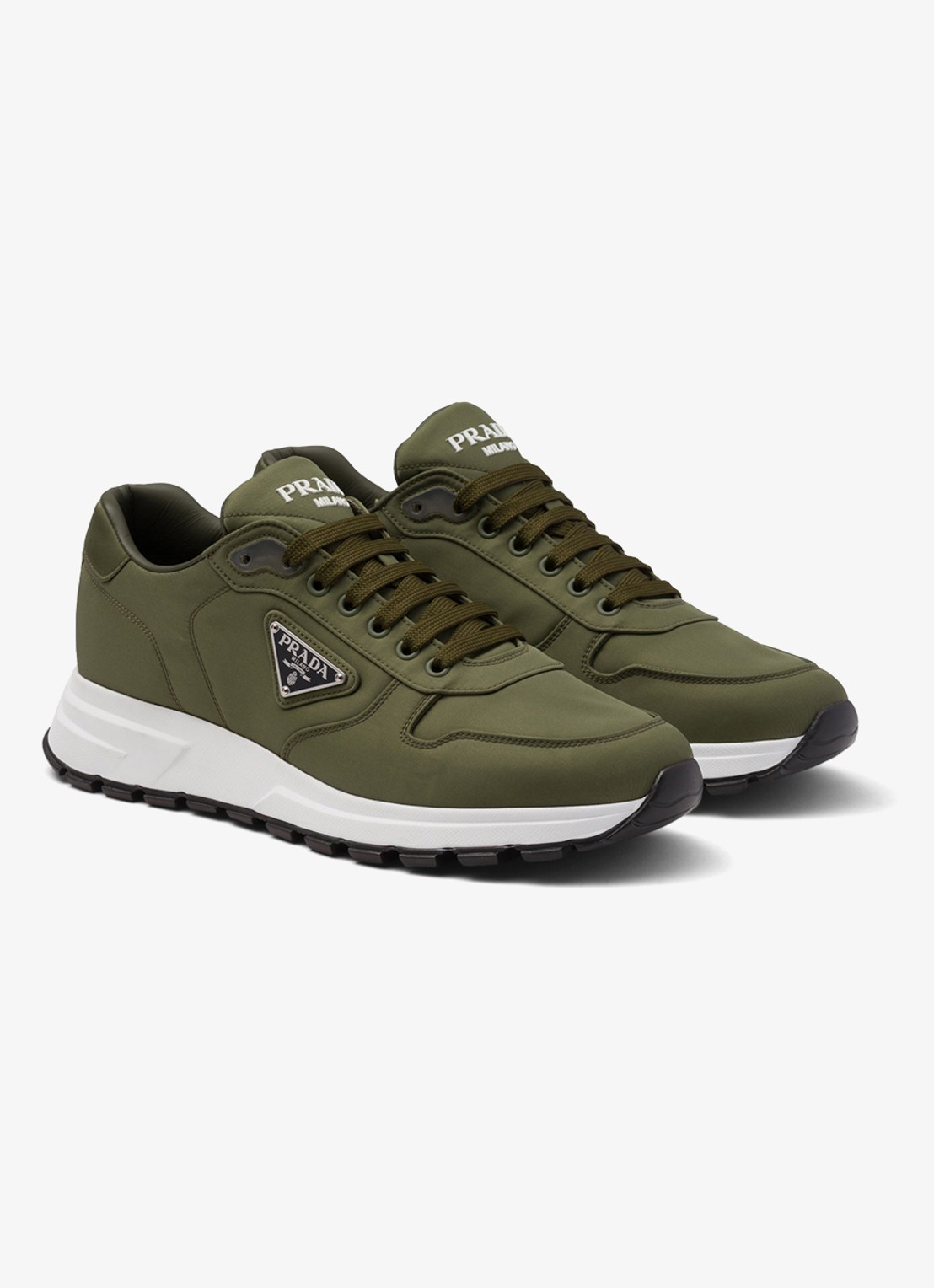 Prada Prax 01 Re-Nylon sneaker met logo - voorkant groen
