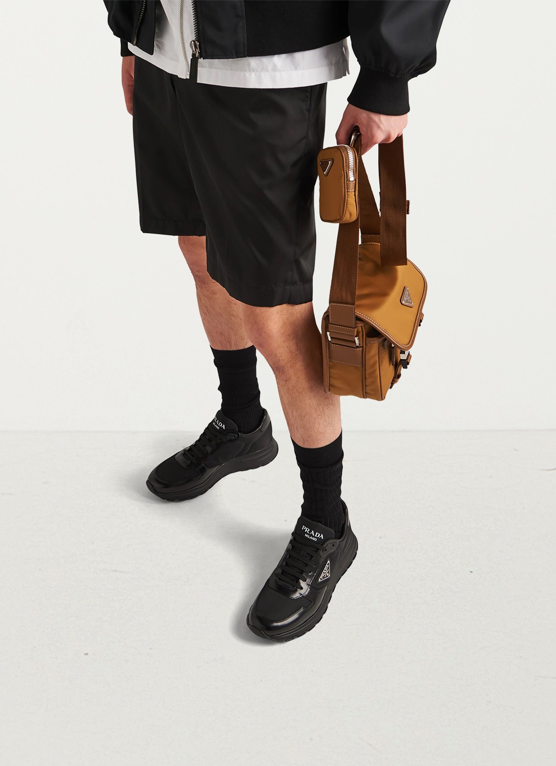 Prada Prax 01 Re-Nylon sneakers met leren details en logo - achterkant 3 zwart