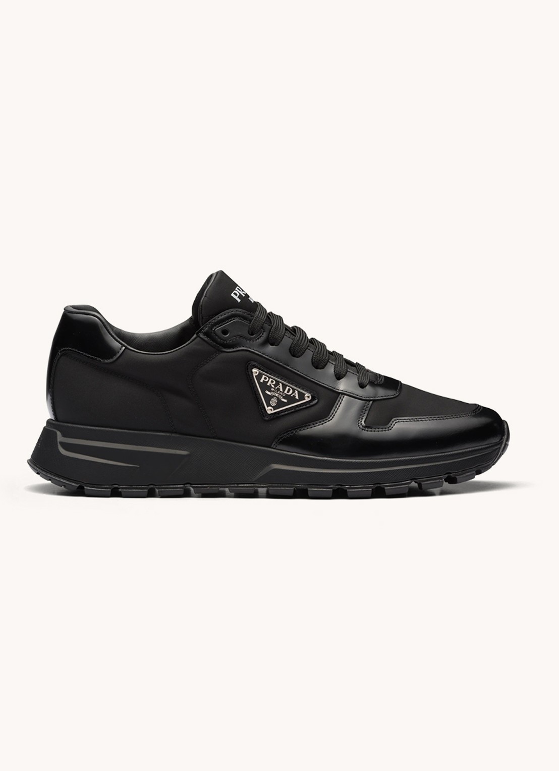 Prada Prax 01 Re-Nylon sneakers met leren details en logo - voorkant 2 zwart