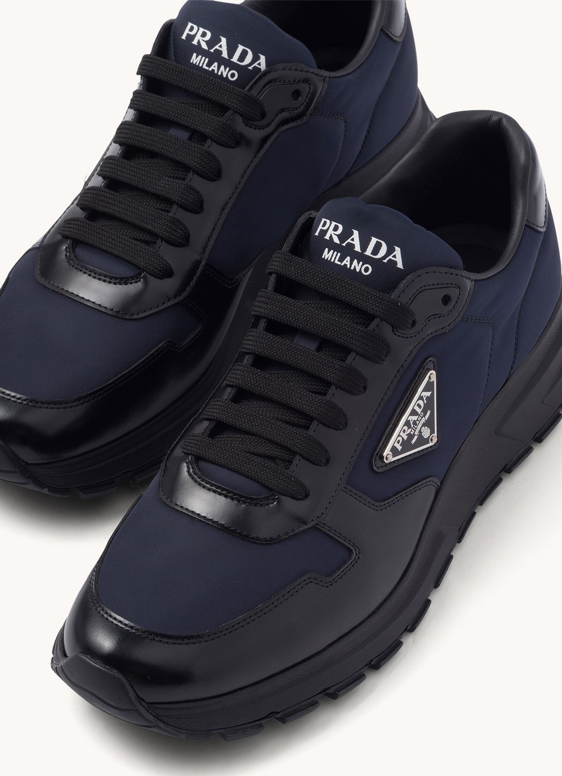 Prada Prax 01 Re-Nylon sneakers met leren details en logo - detail 6 donkerblauw