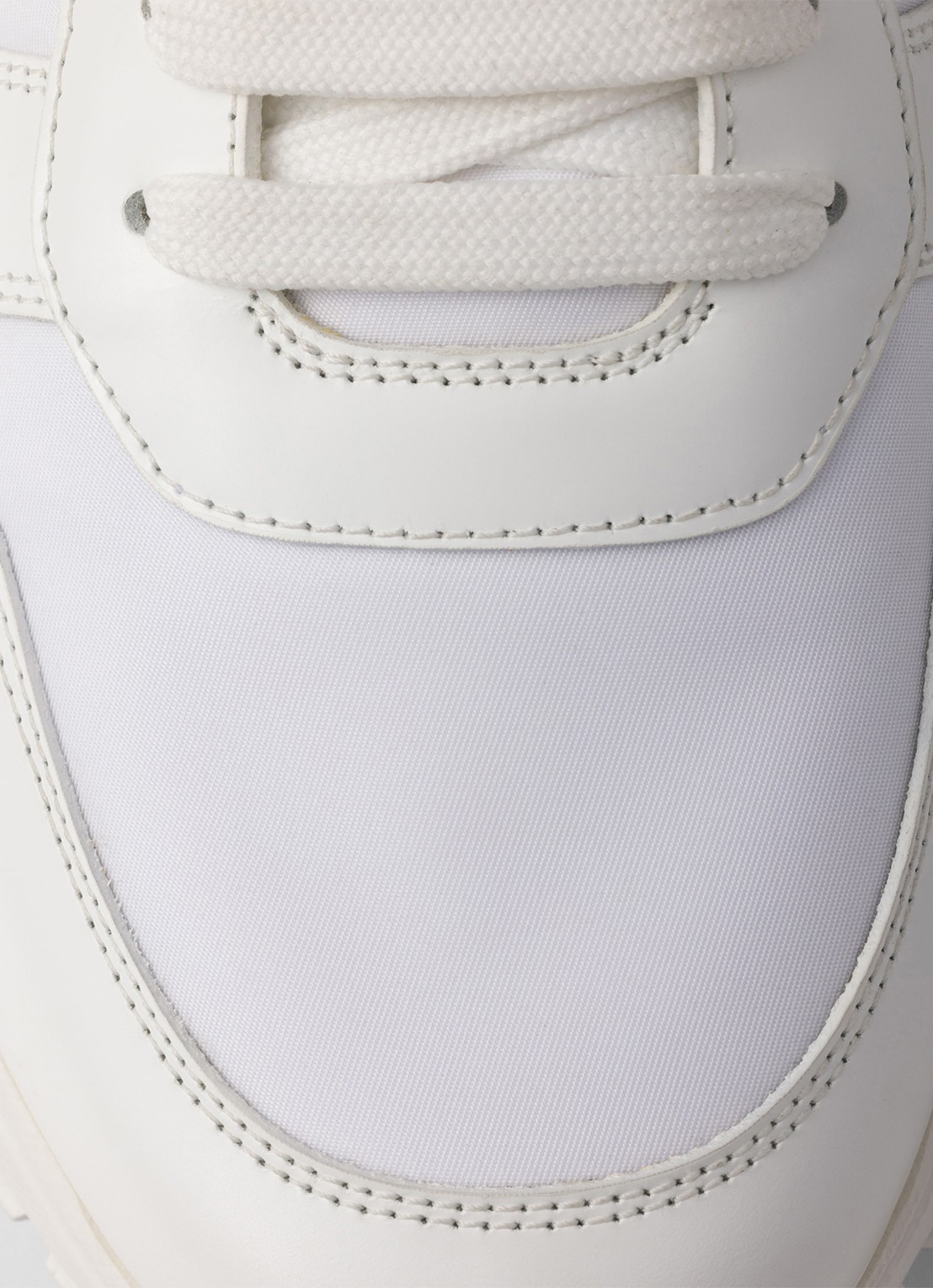 Prada Prax 01 Re-Nylon sneakers met leren details en logo - detail 4 wit