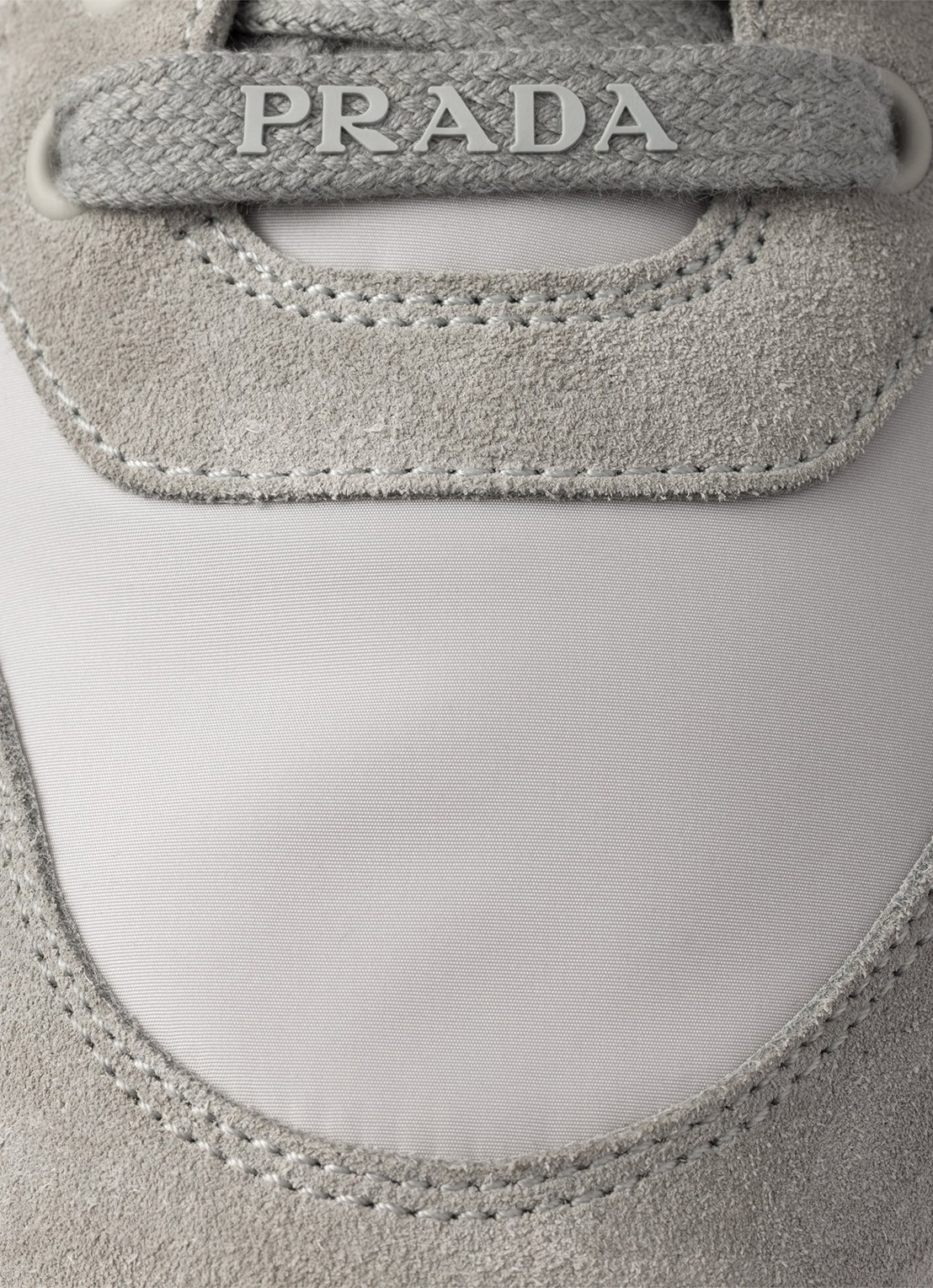 Prada Prax 2.0 Re-Nylon sneaker met suède details - detail 5 grijs