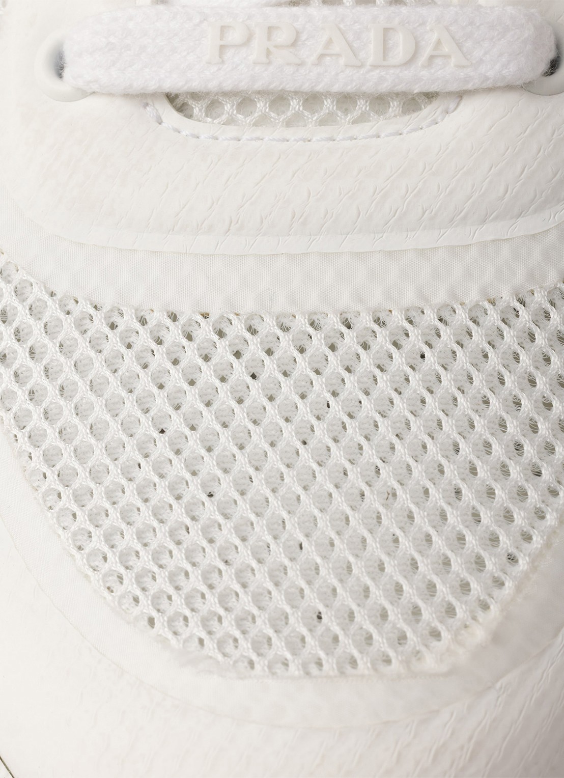Prada Prax 2.0 sneaker met logo - detail 2 wit