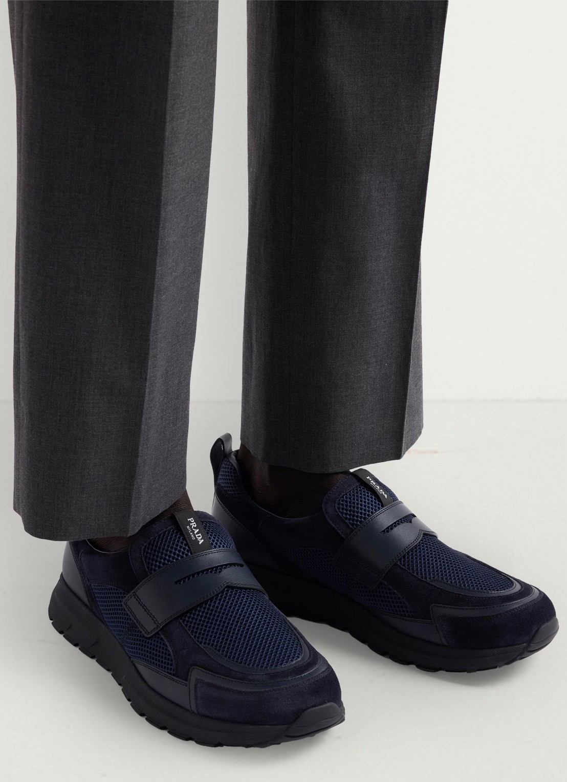Prada Prax loafer van mesh met leren details - voorkant 2 donkerblauw