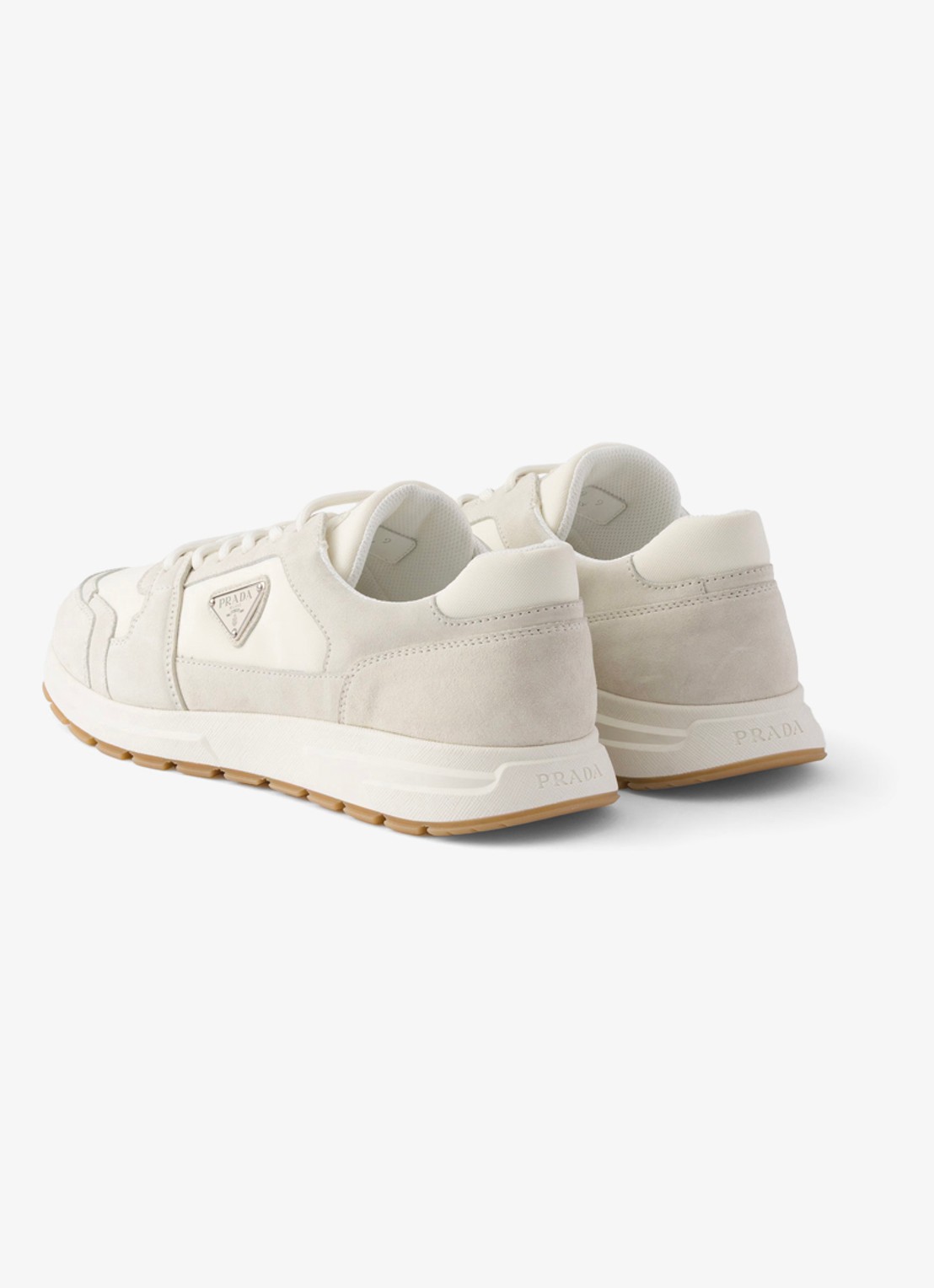 Prada Prax Re-Nylon sneaker met kalfssuède details - achterkant 7 gebroken wit
