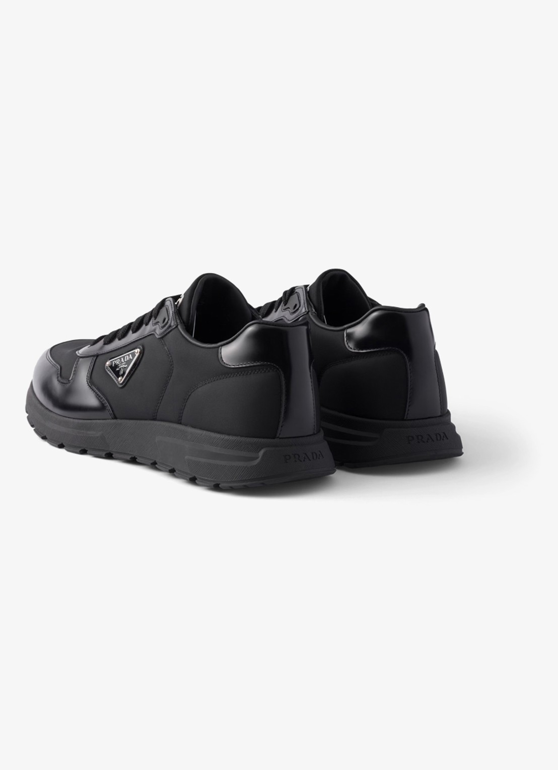 Prada Prax Re-Nylon sneaker met leren details - achterkant 4 zwart