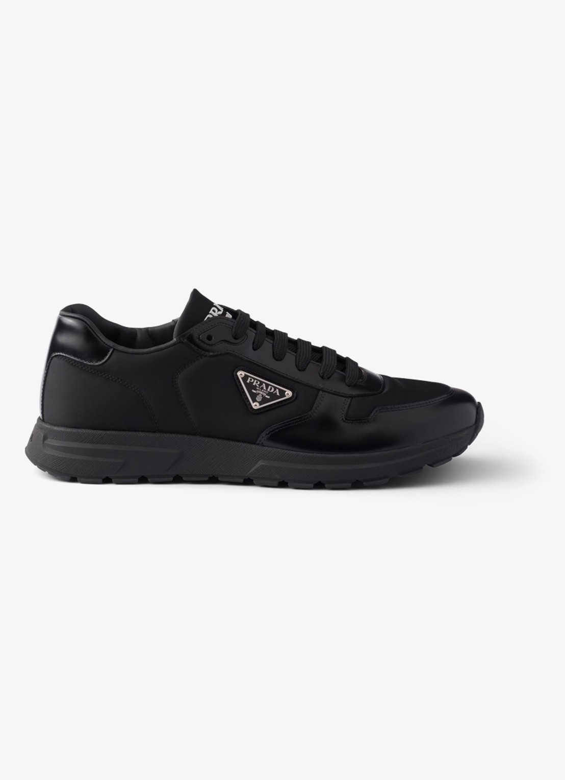 Prada Prax Re-Nylon sneaker met leren details - voorkant 5 zwart