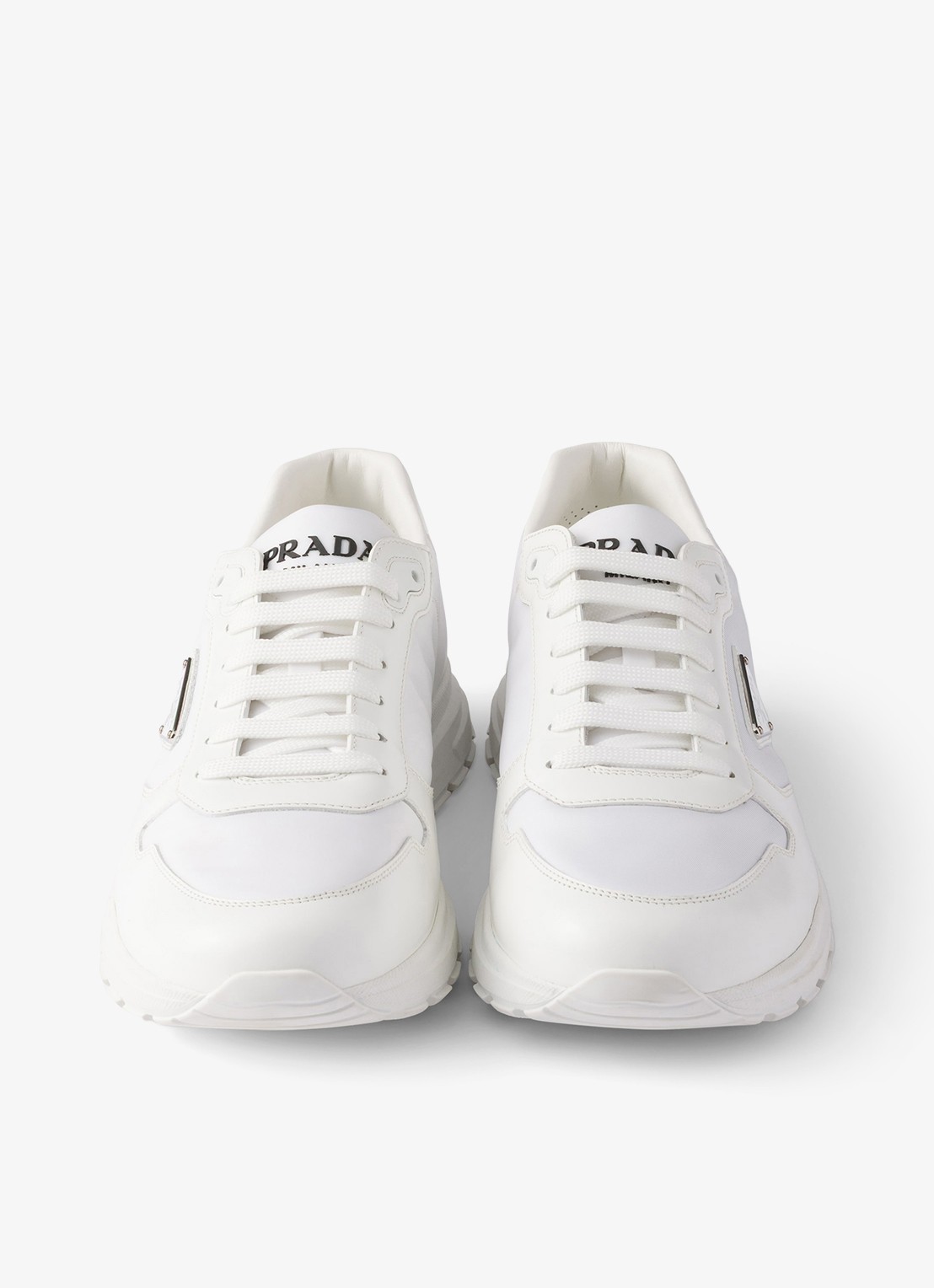 Prada Prax Re-Nylon sneaker met leren details - detail wit