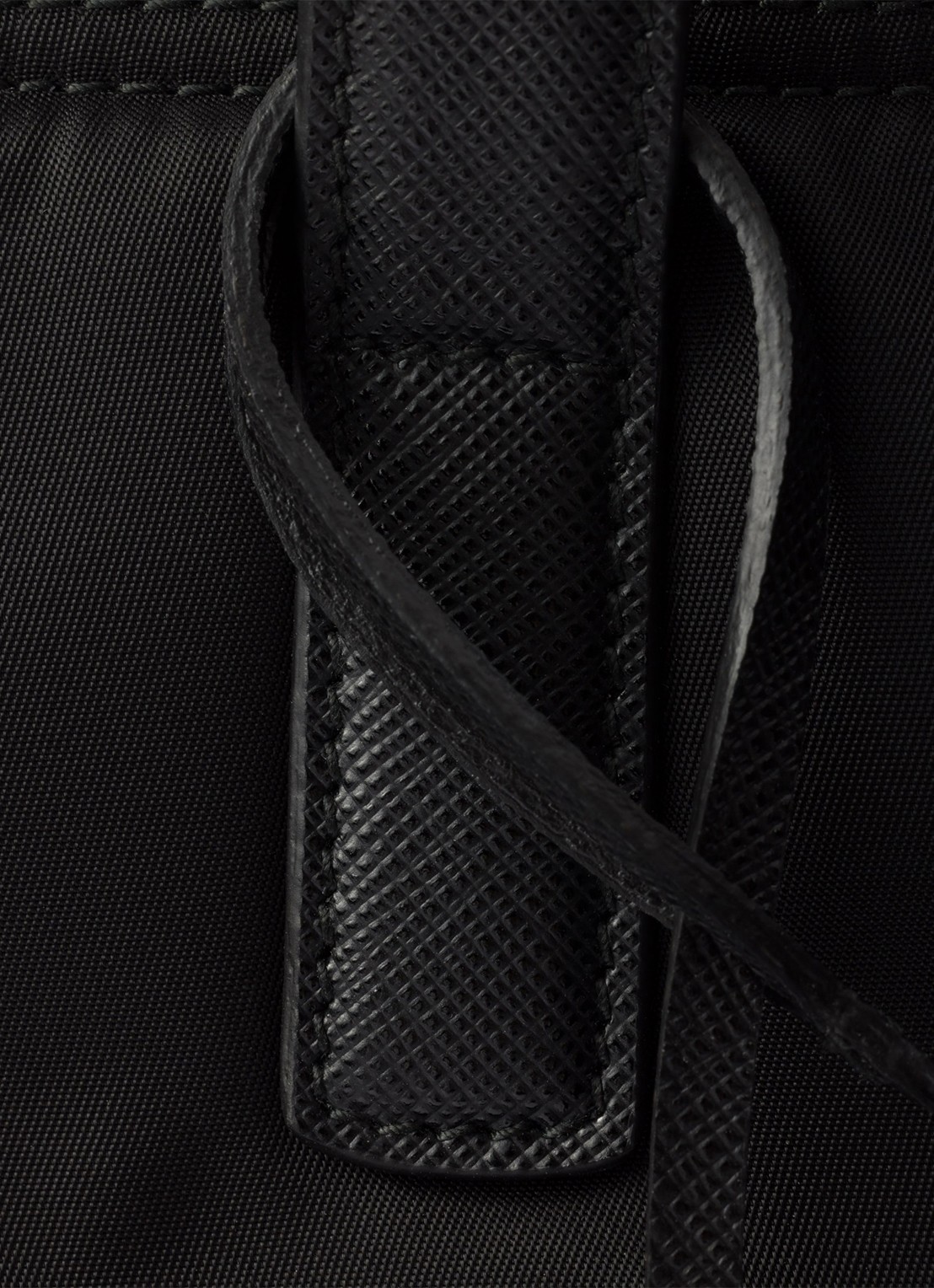 Prada Re-Edition 1978 Re-Nylon Medium shopper met leren details - detail zwart