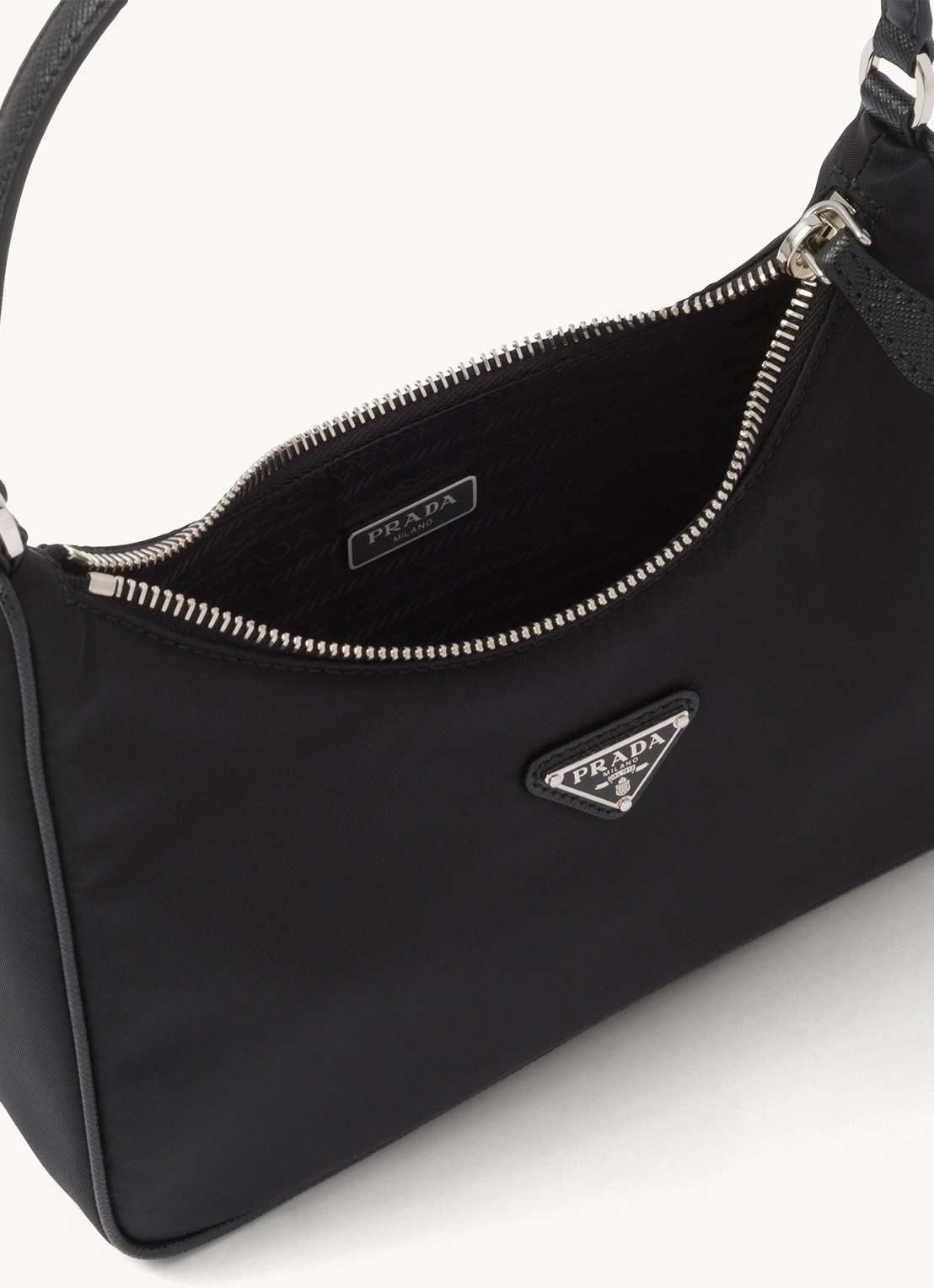Prada Re-Edition 2005 Re-Nylon schoudertas met leren details - detail 5 zwart