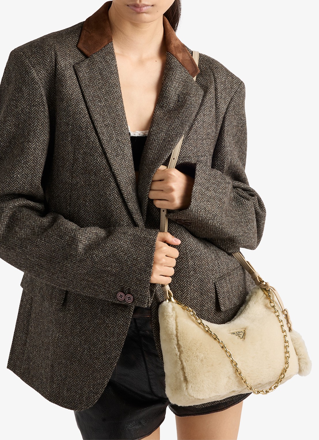 Prada Re-Edition Mini schoudertas van lamsvacht - voorkant 2 beige