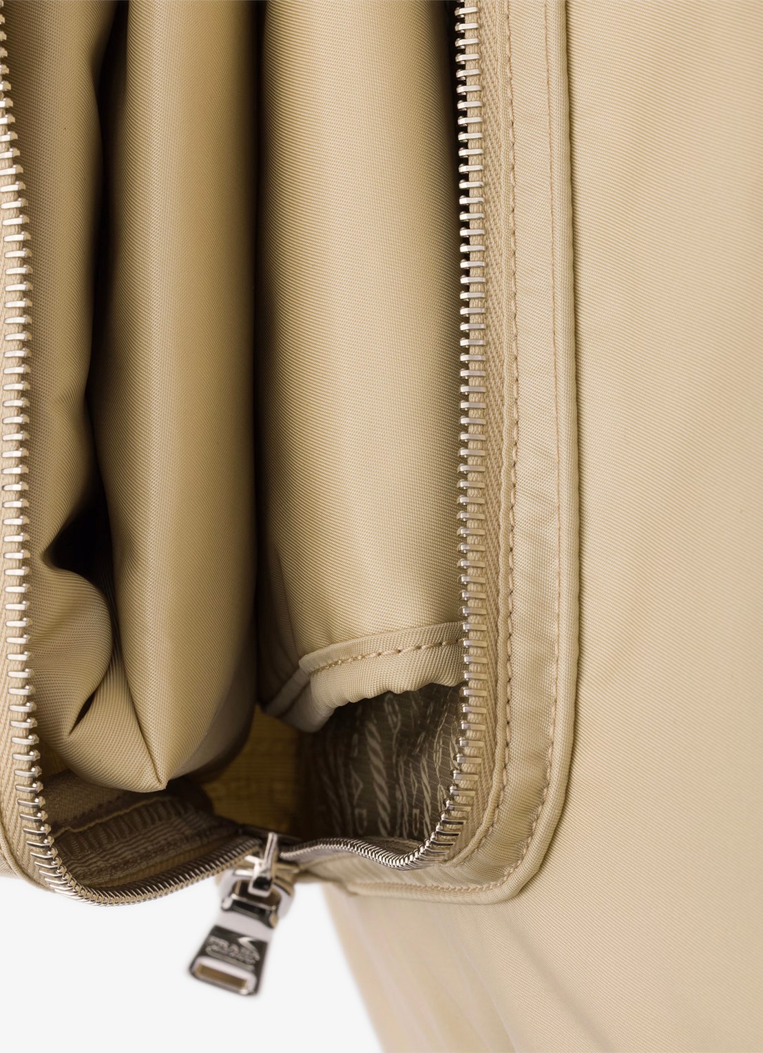 Prada Re-Nylon Baby schoudertas met afneembare schouderriem - detail 3 beige