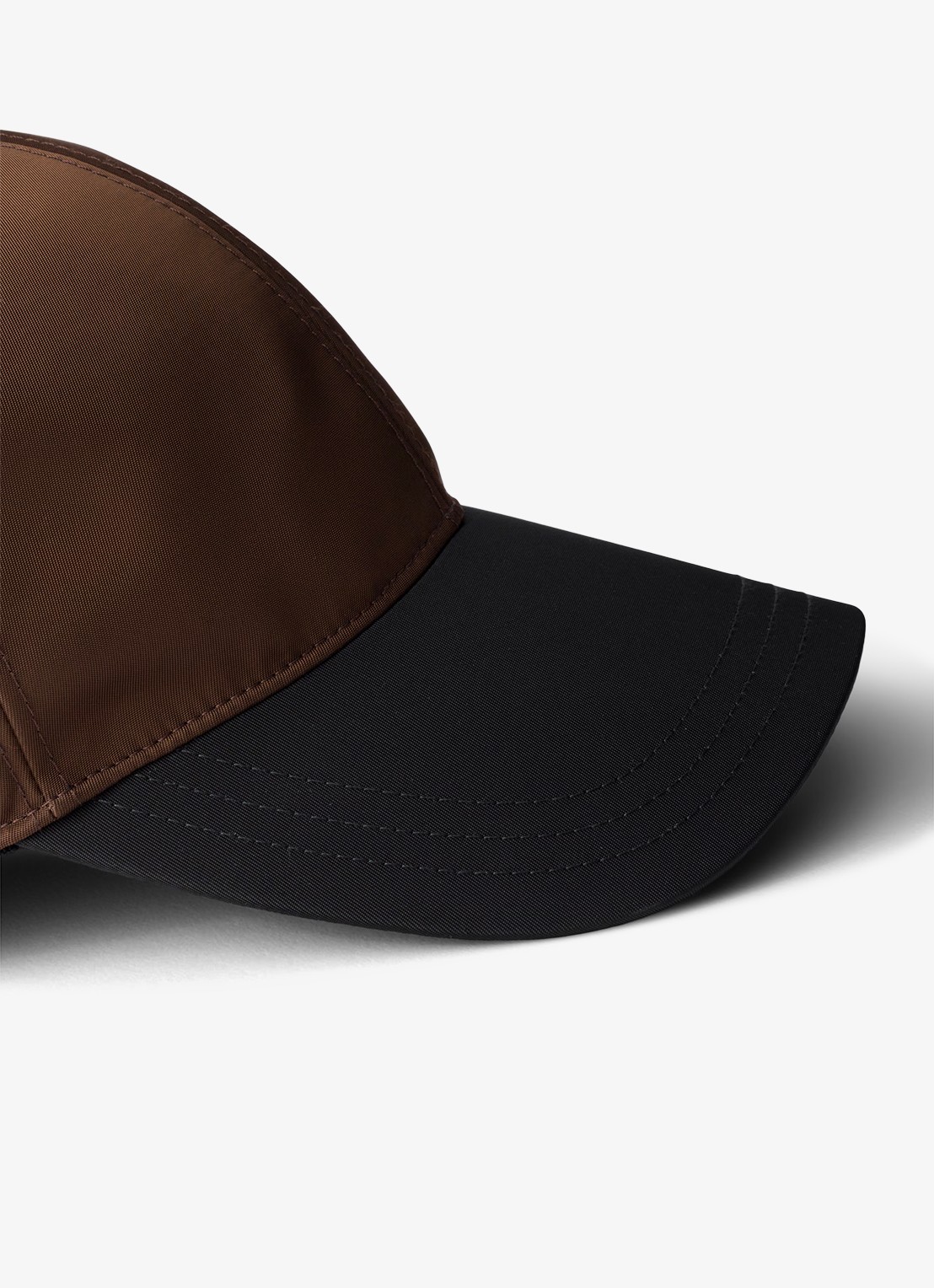 Prada Re-Nylon baseball pet met logo - detail 3 bruin