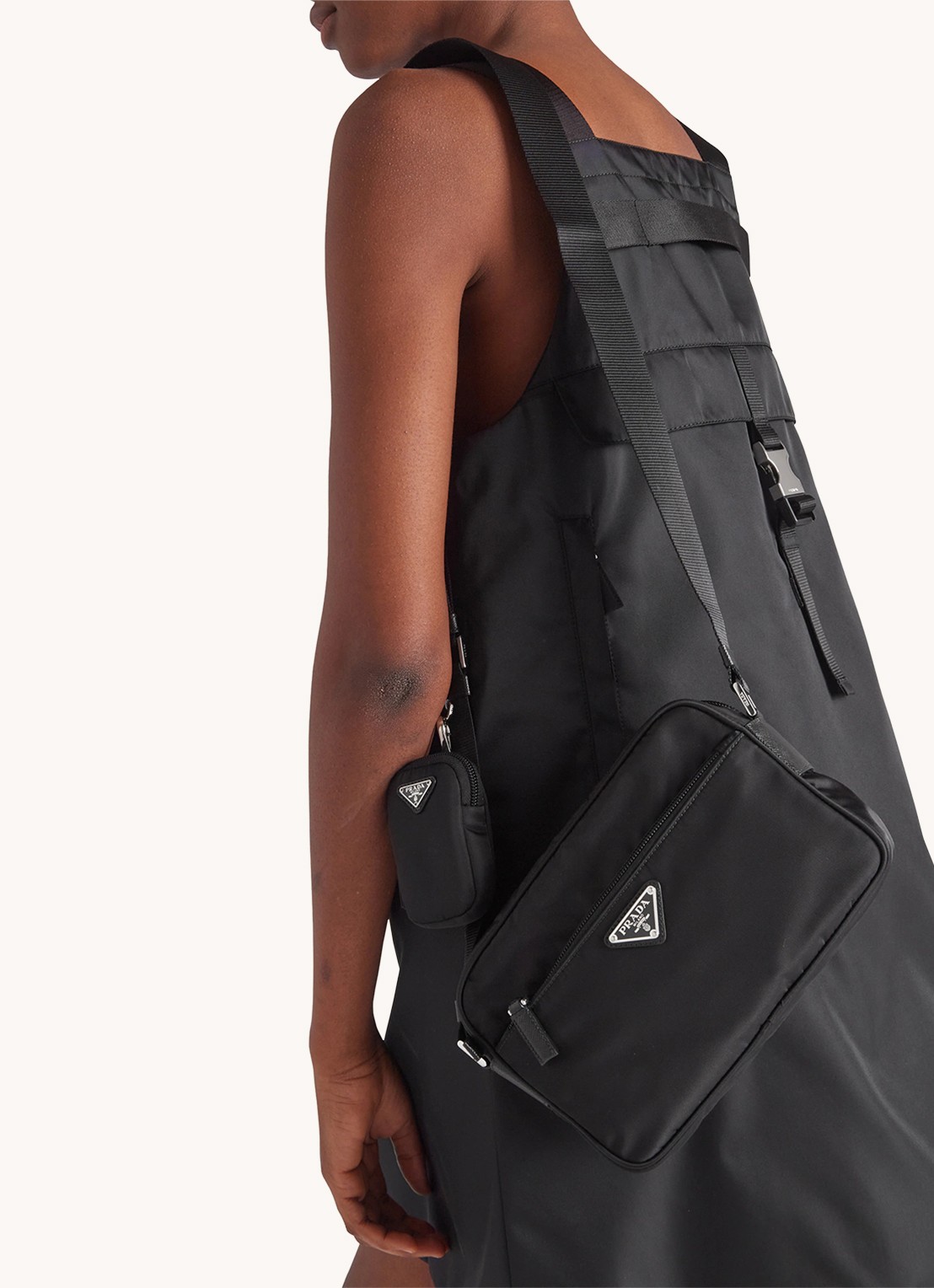Prada Re-Nylon crossbodytas met logo - voorkant 6 zwart