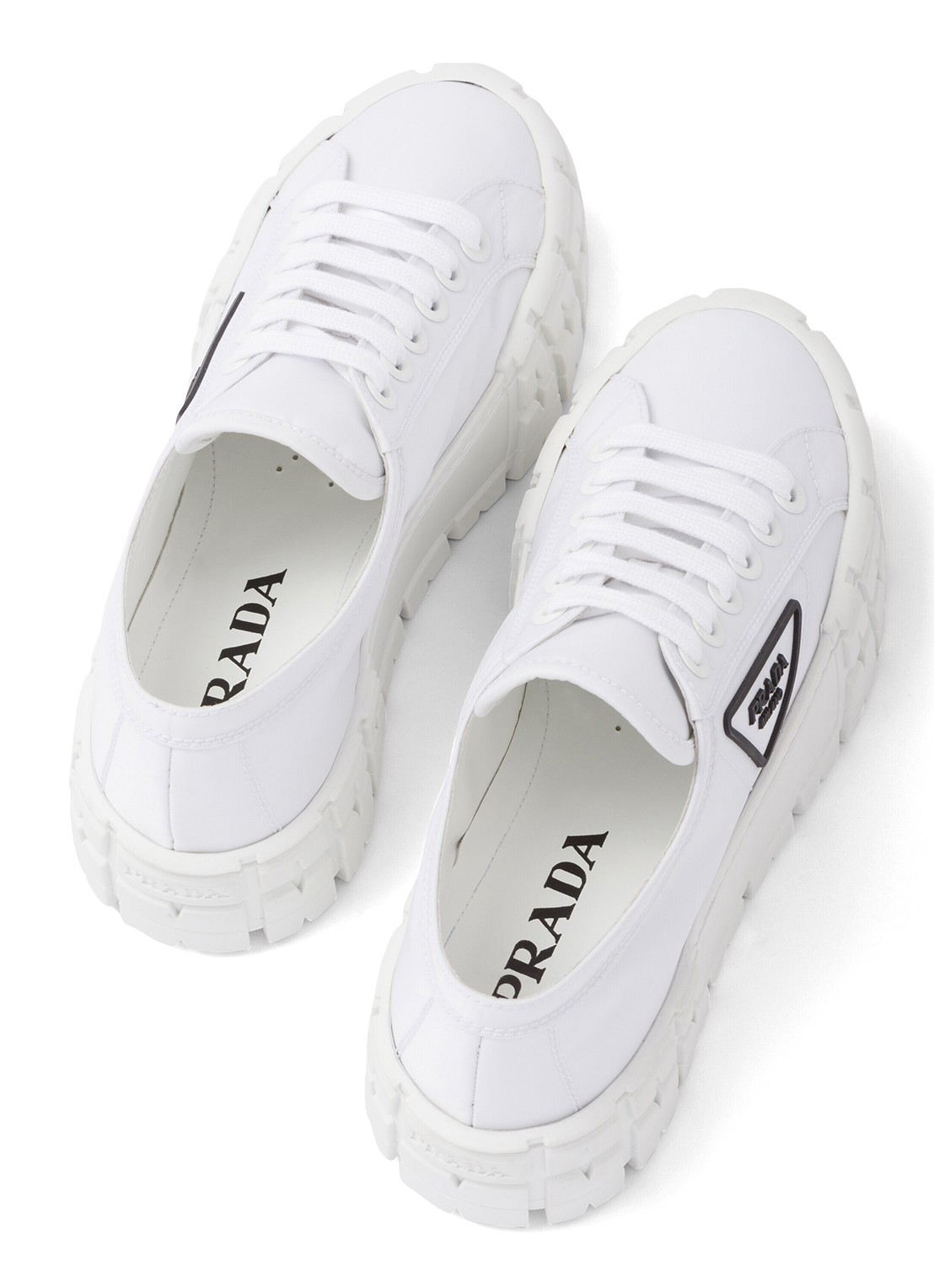Prada Re-Nylon Double Wheel sneaker met logo en plateauzool - detail 6 wit