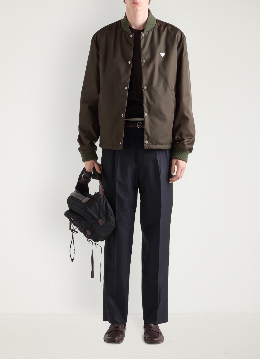 Prada Re-Nylon gewatteerd bomberjack met steekzakken - voorkant 2 legergroen