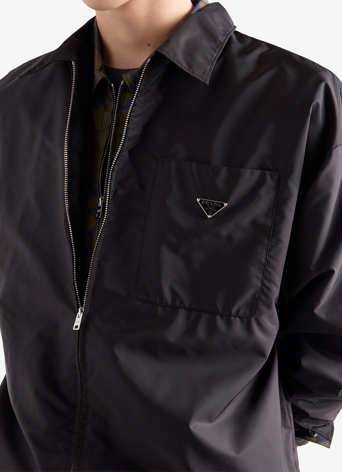 Prada Re-Nylon jack met borstzak - detail 5 zwart