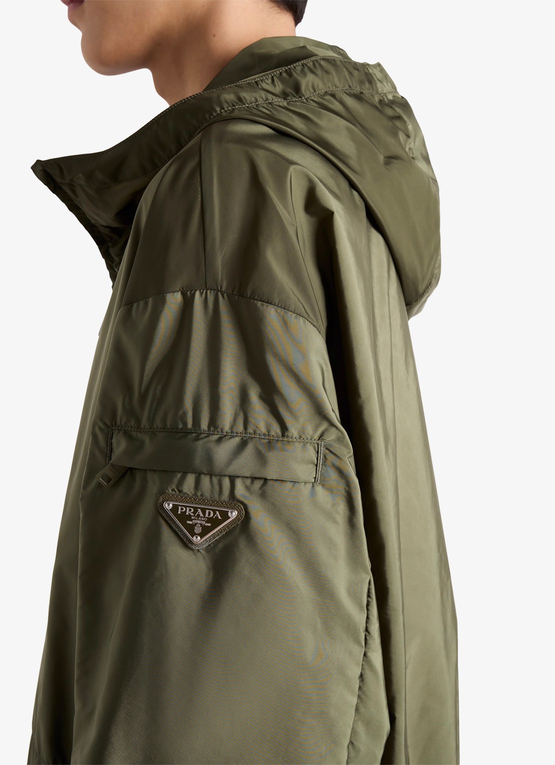 Prada Re-Nylon jack met capuchon en ritszakken - detail 5 legergroen
