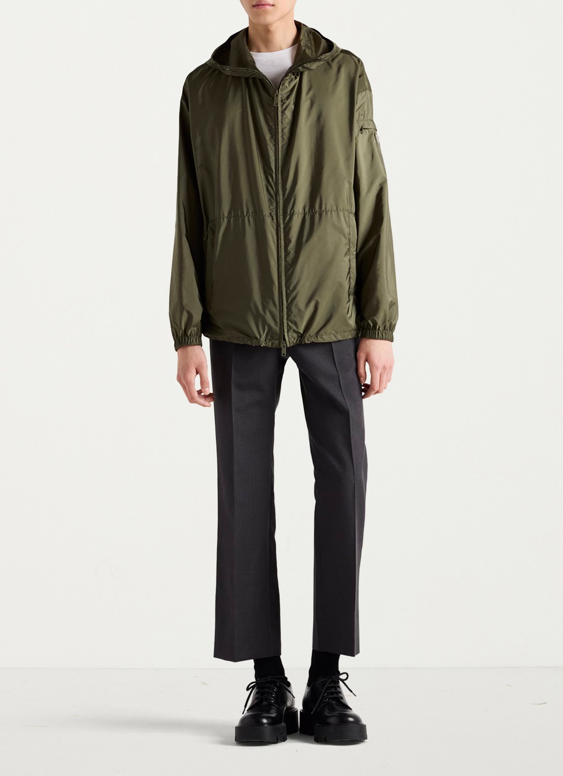 Prada Re-Nylon jack met capuchon en ritszakken - voorkant 2 legergroen