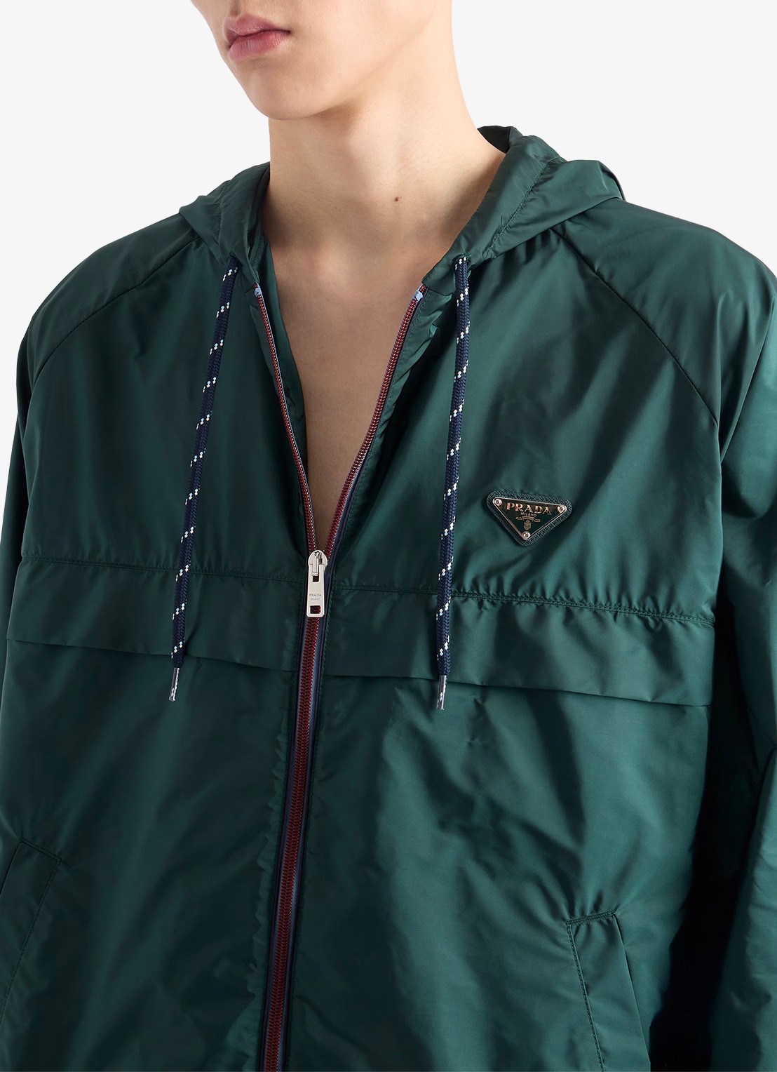 Prada Re-Nylon jack met capuchon en steekzakken - detail 5 groen
