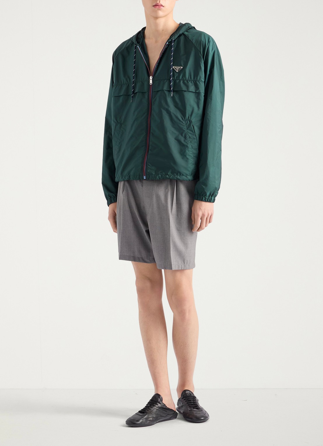 Prada Re-Nylon jack met capuchon en steekzakken - voorkant 2 groen