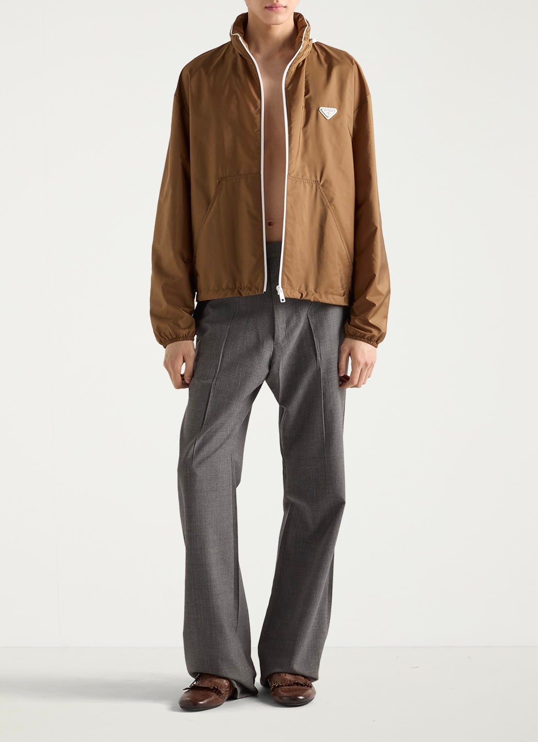Prada Re-Nylon jack met opbergbare capuchon - voorkant 6 camel