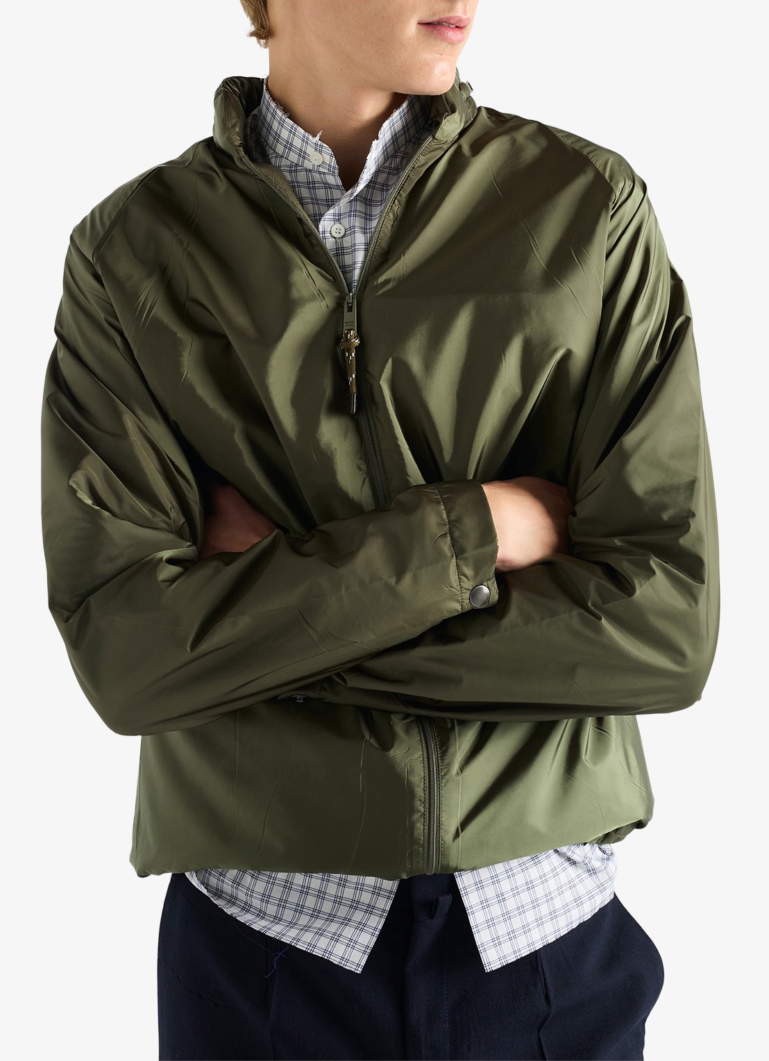 Prada Re-Nylon jack met opbergbare capuchon - detail legergroen