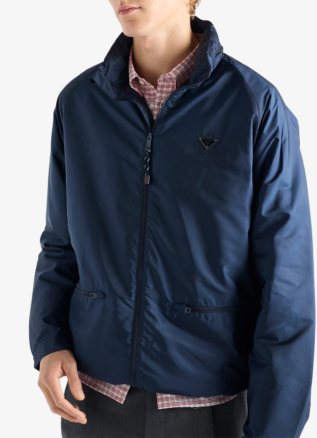 Prada Re-Nylon jack met opbergbare capuchon - detail 4 donkerblauw
