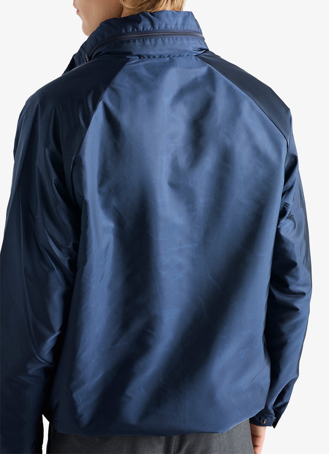 Prada Re-Nylon jack met opbergbare capuchon - detail 5 donkerblauw